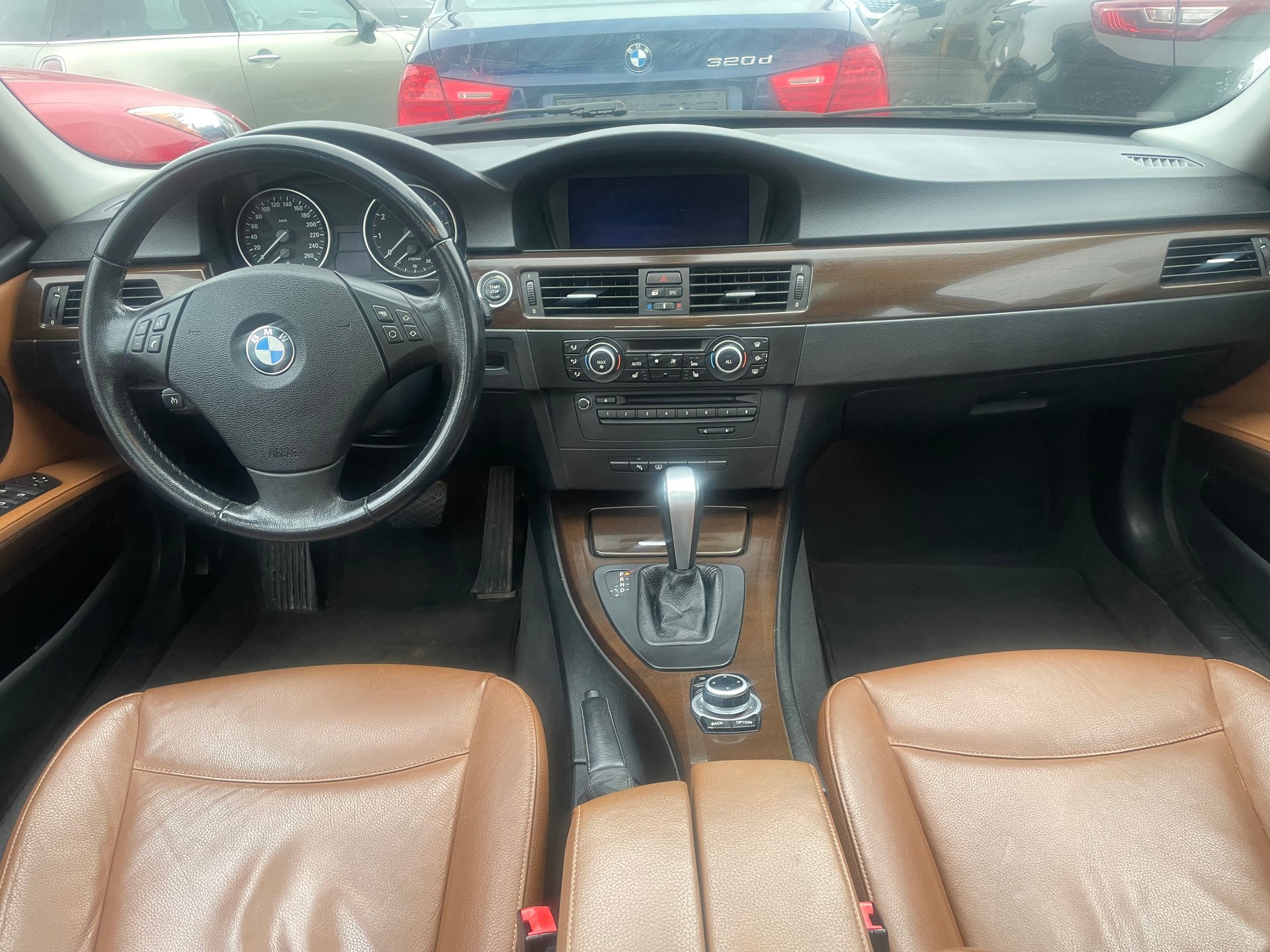 BMW 325i Steptronic-image-9