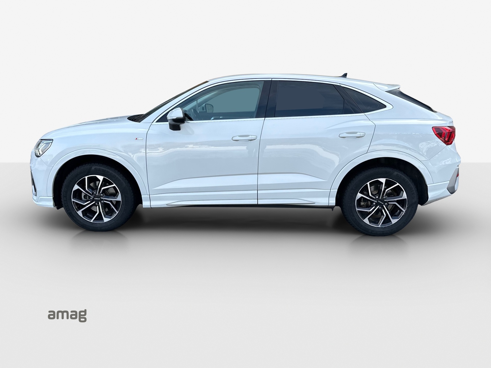 AUDI Q3 Sportback 35 TFSI S line Attraction S-tronic-image-1