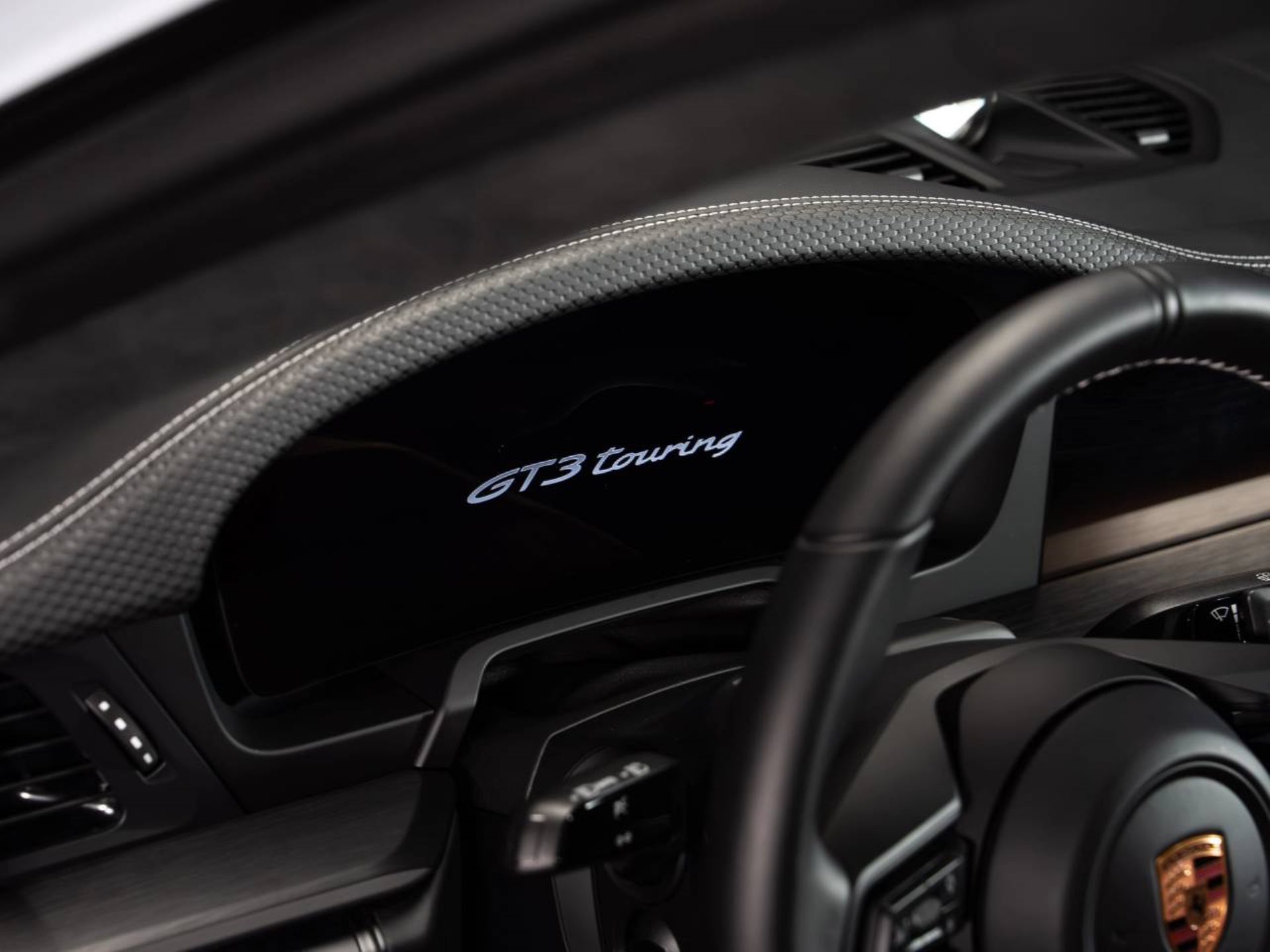 PORSCHE 911 GT3 avec Paquet Touring-image-16
