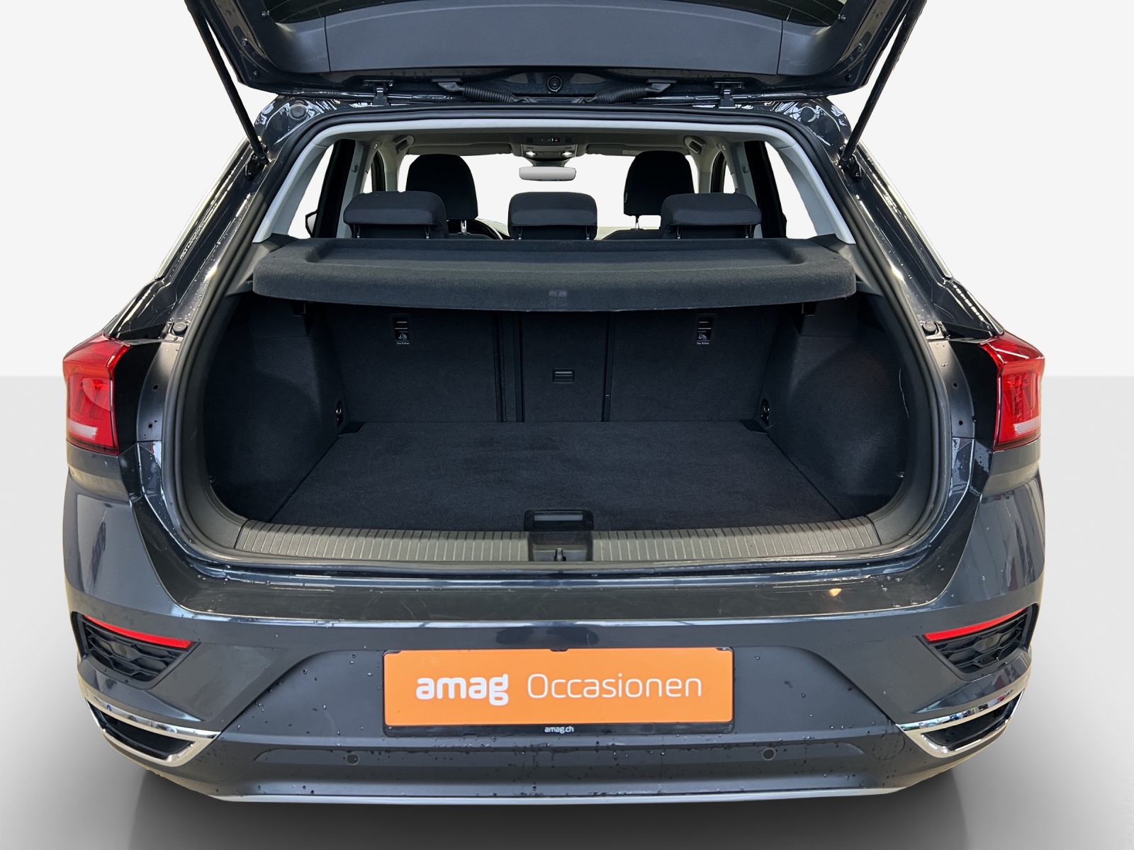 VW T-Roc 1.0 TSI Advance-image-12