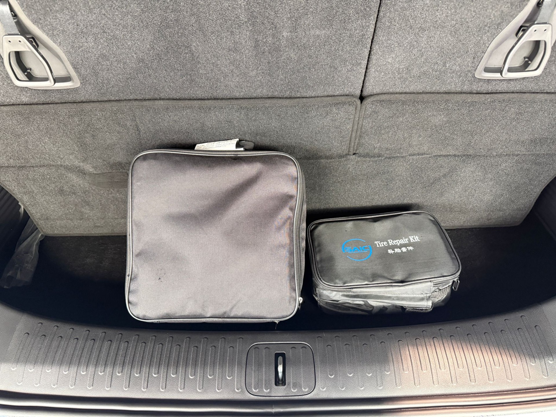 MAXUS Mifa 9 Luxury 90kWh 8 Pl.-image-29