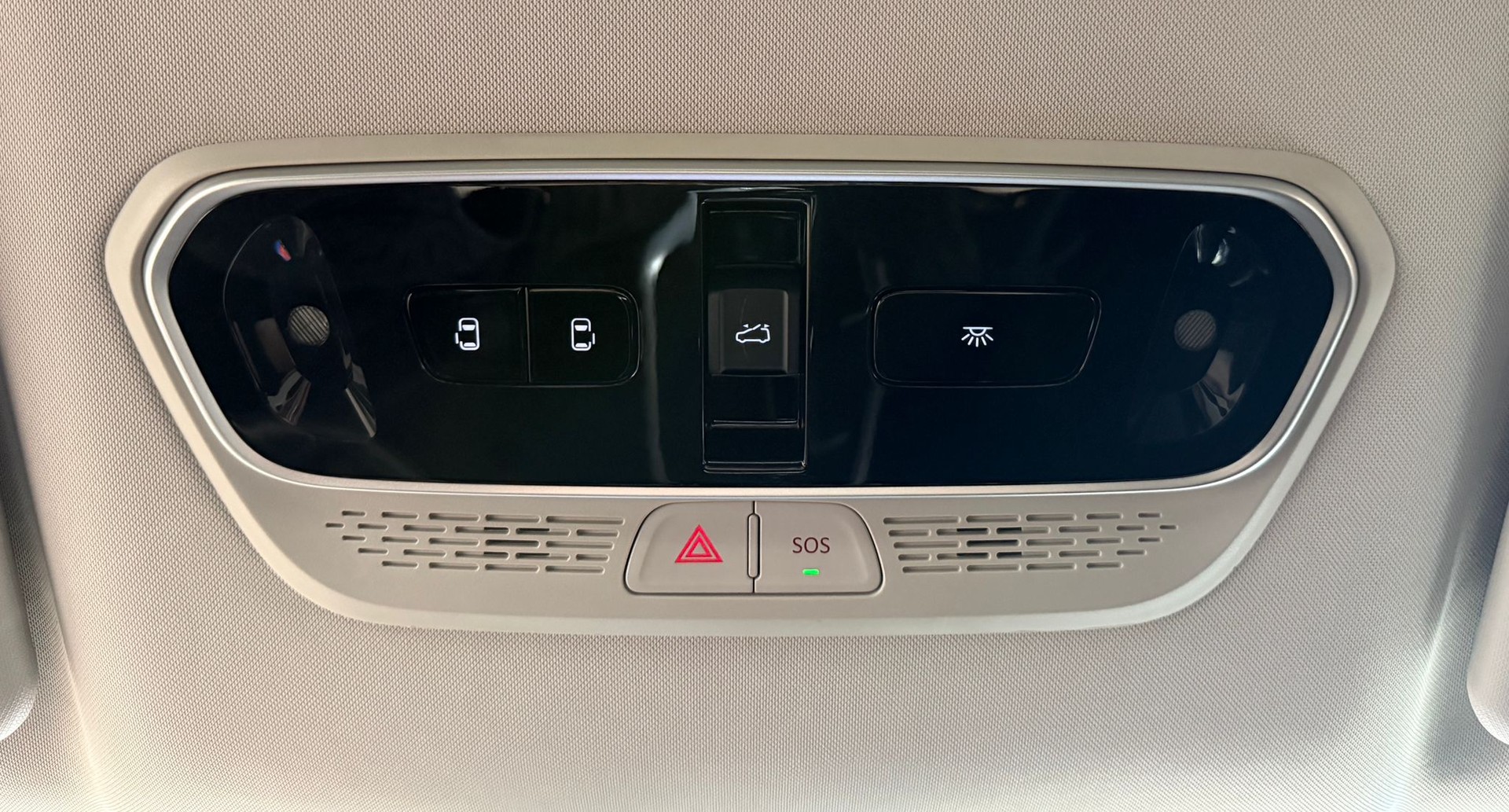 MAXUS Mifa 9 Luxury 90kWh 8 Pl.-image-25