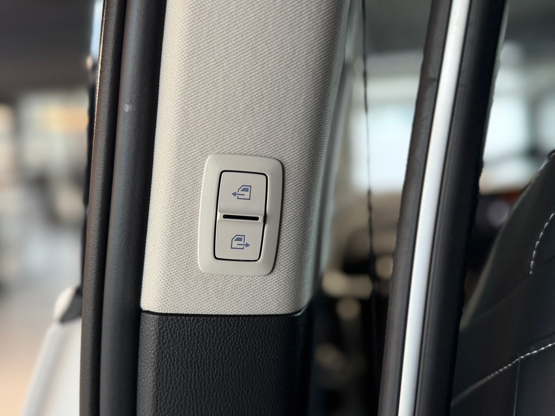 MAXUS Mifa 9 Luxury 90kWh 8 Pl.-image-22