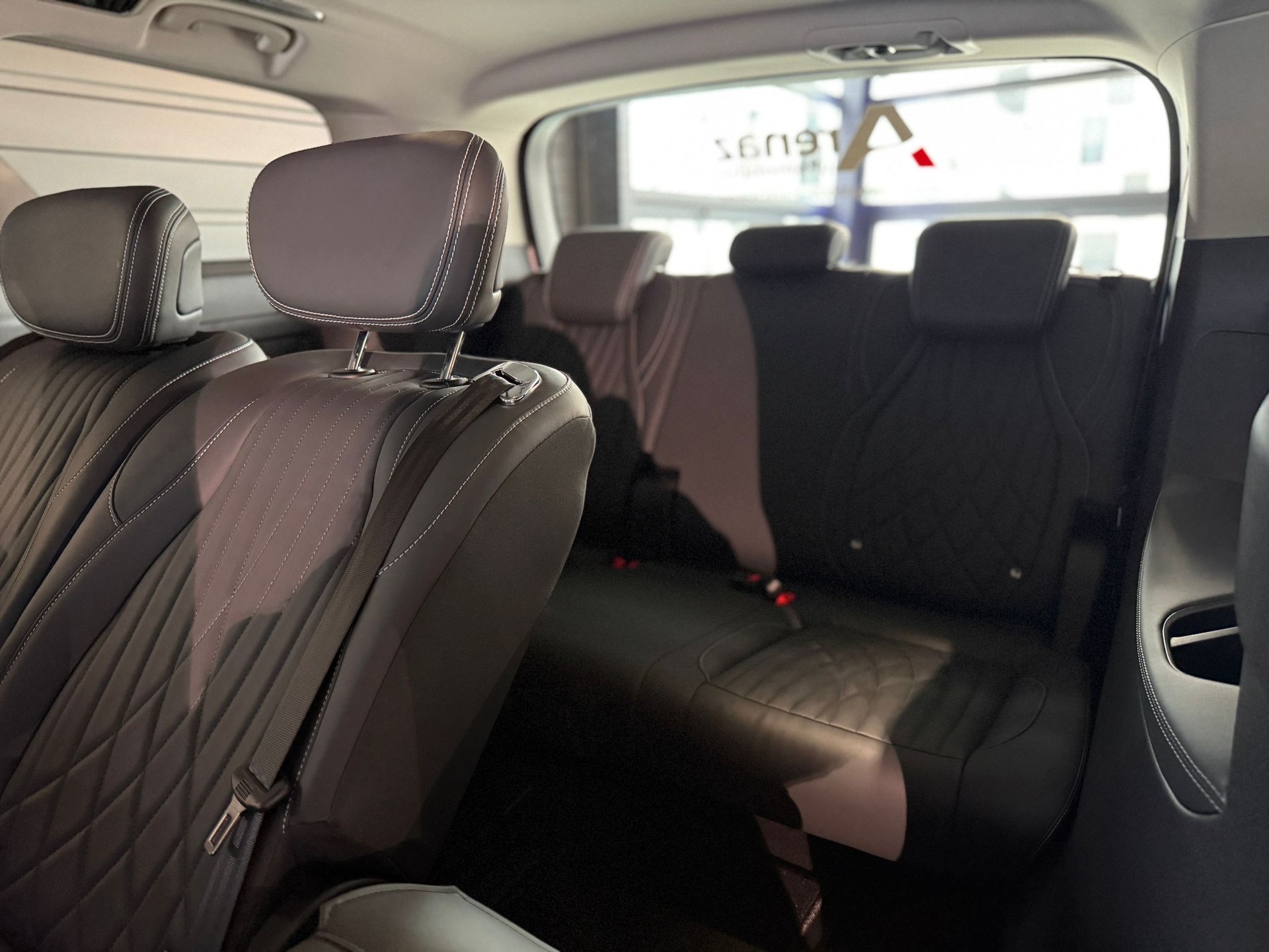 MAXUS Mifa 9 Luxury 90kWh 8 Pl.-image-10