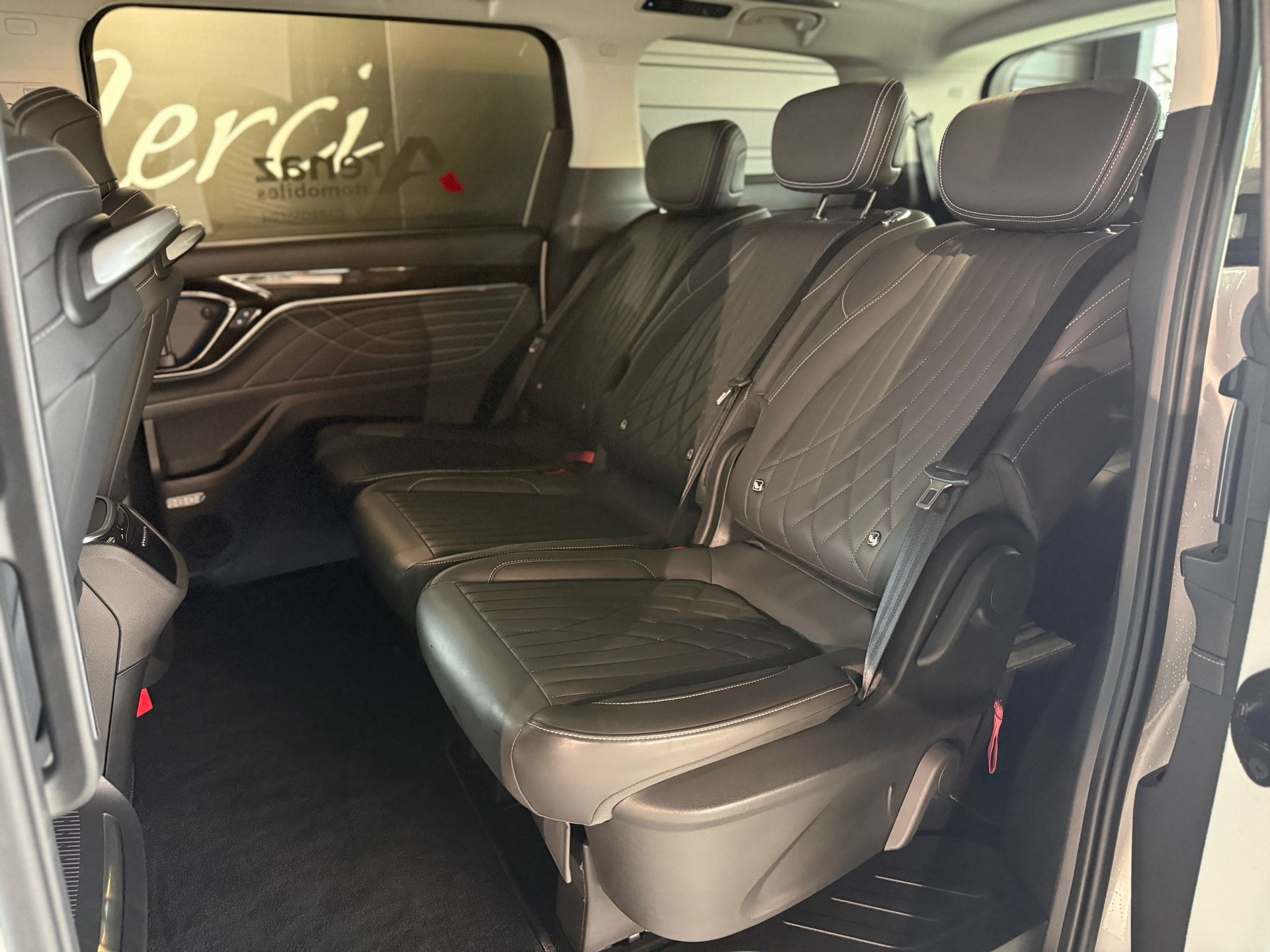 MAXUS Mifa 9 Luxury 90kWh 8 Pl.-image-9