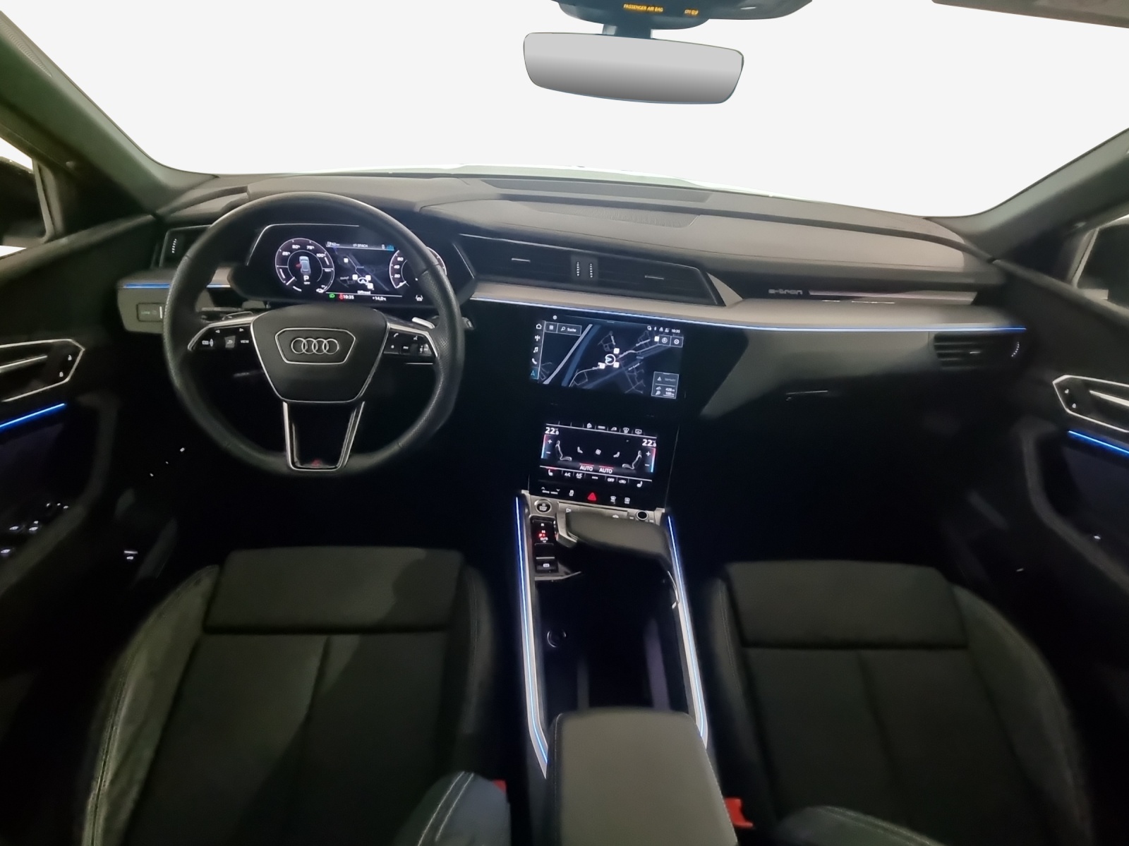 AUDI e-tron 55 S Line Black Edition quattro-image-9
