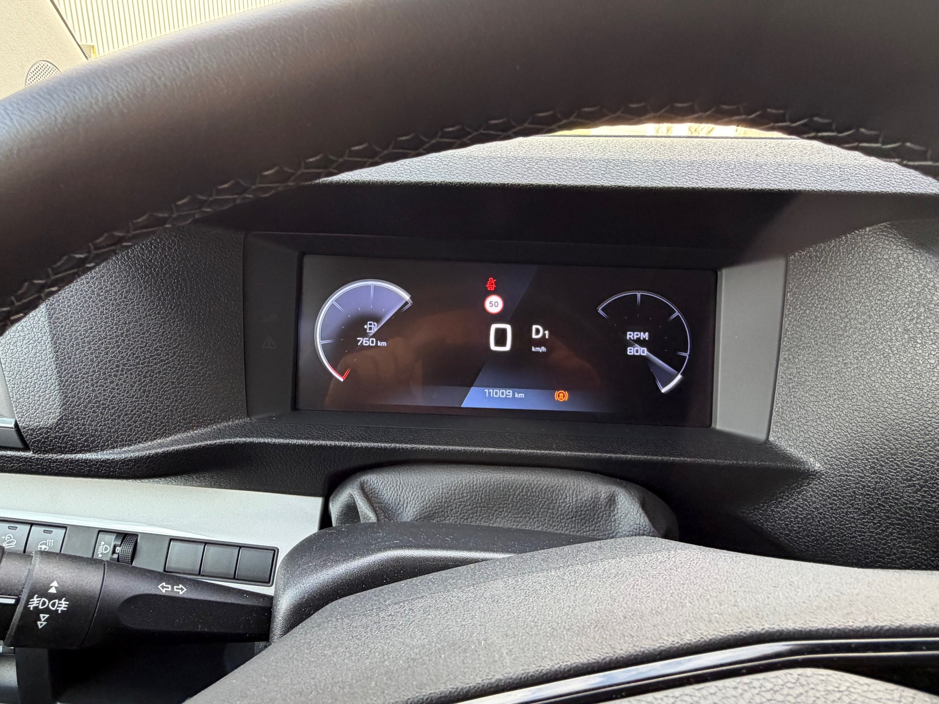 PEUGEOT Traveller 2.0 BlueHDi Business Standard EAT8-image-5