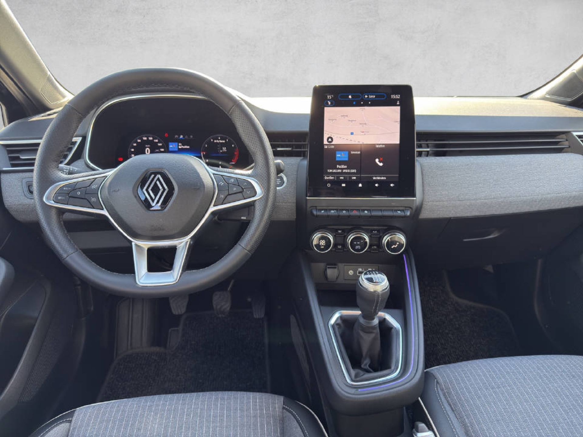 RENAULT Clio 1.0 TCe techno-image-10