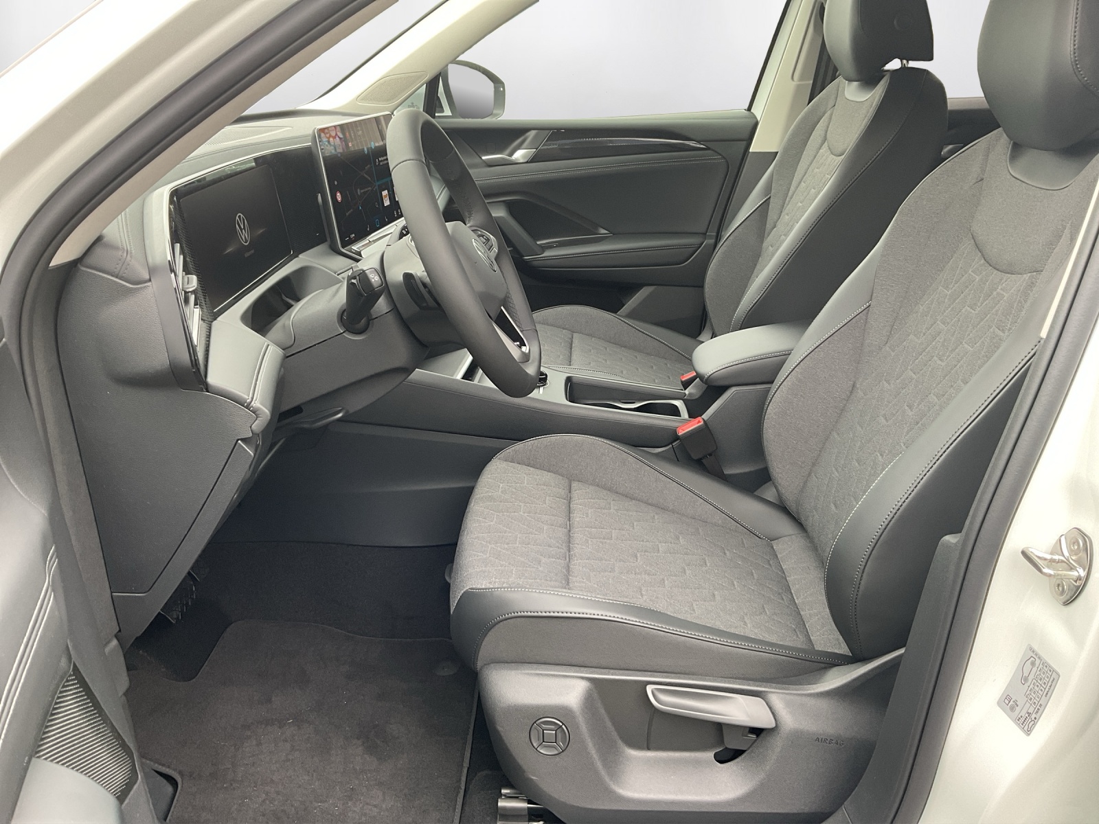 VW Tiguan 2.0 TSI DSG United 4Motion-image-9