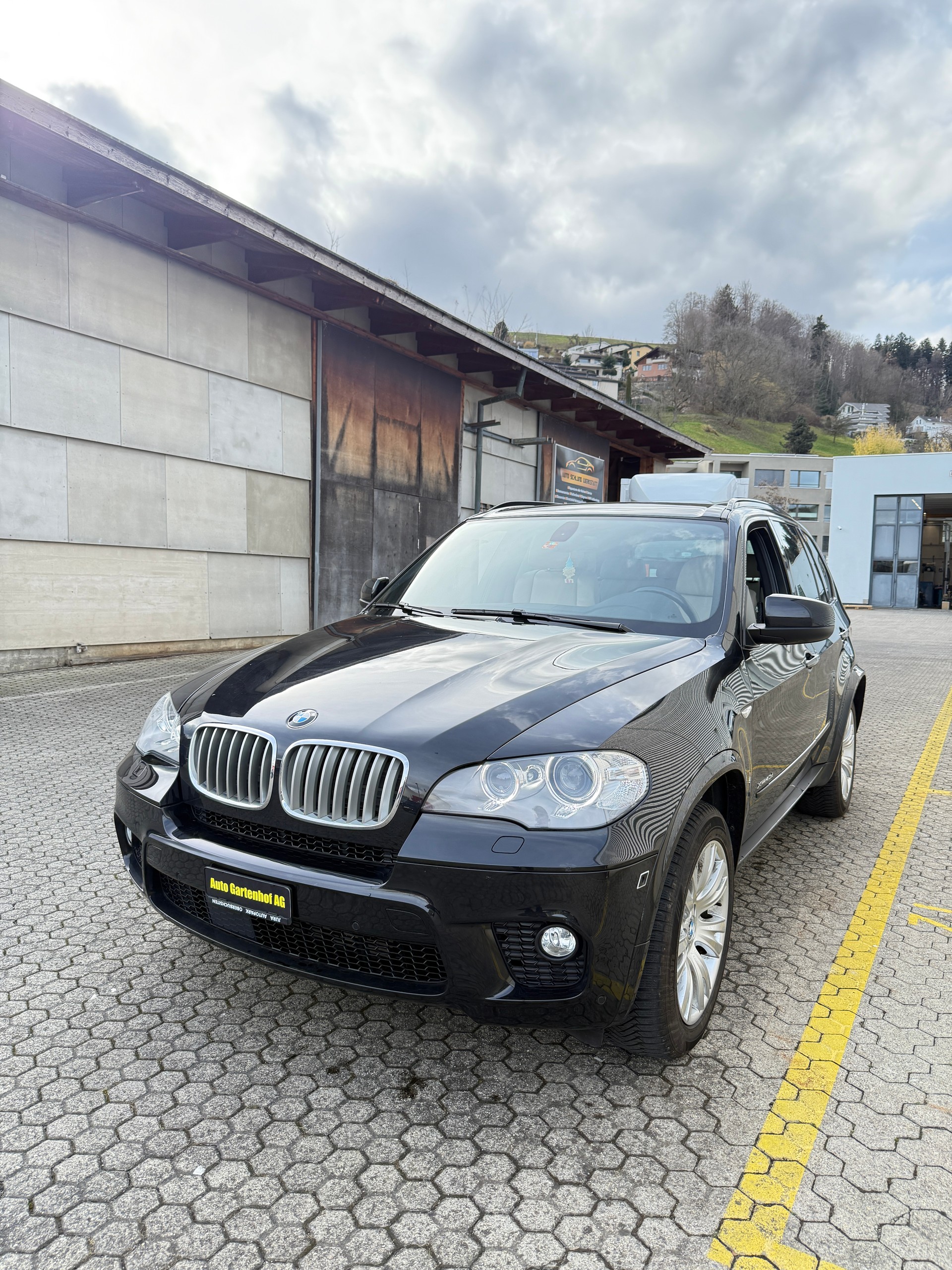 BMW X5 xDrive 40d Steptronic-image-2
