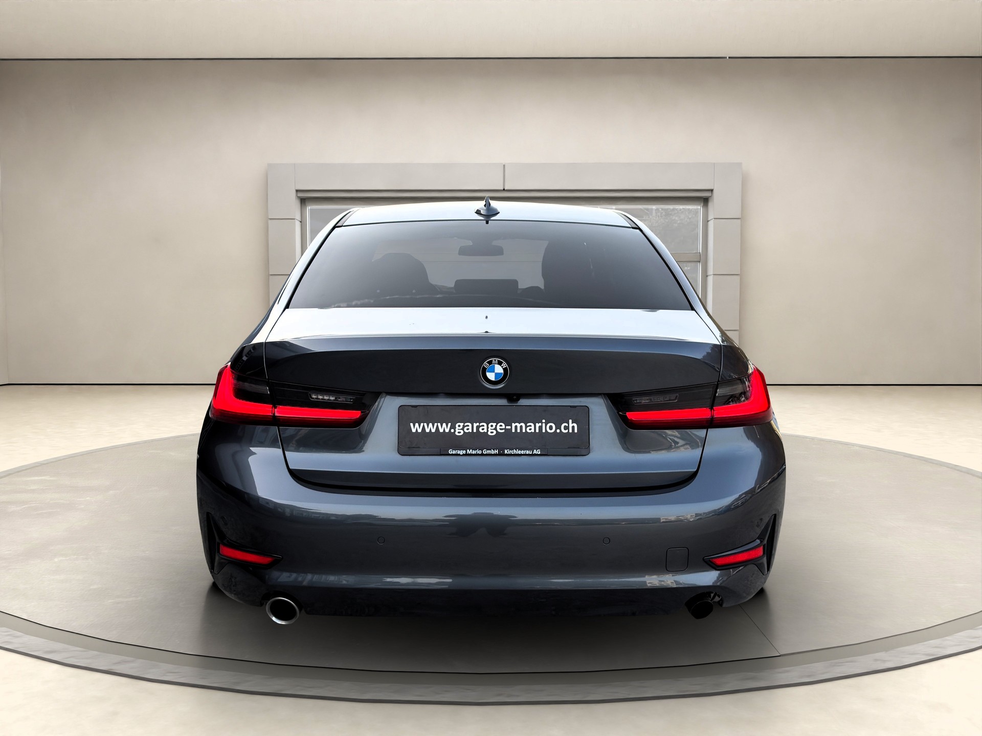 BMW 330i xDrive Steptronic-image-5