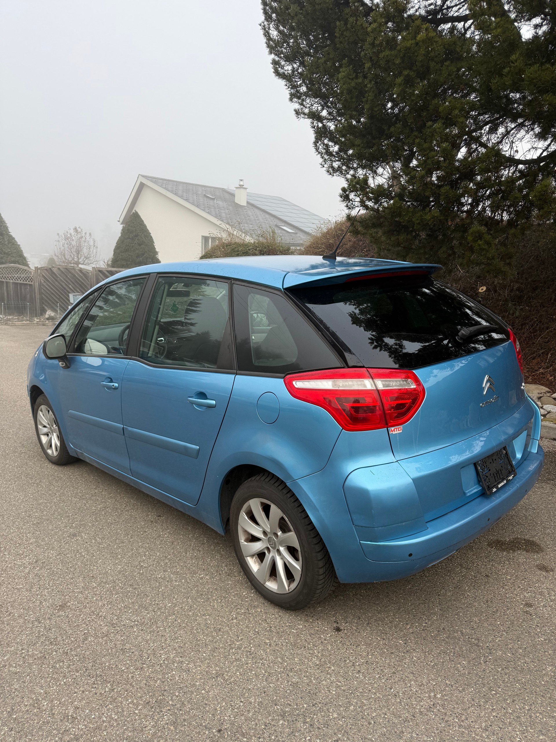 CITROEN C4 Picasso 1.6 HDI 16V Dynamique BMP6-image-4