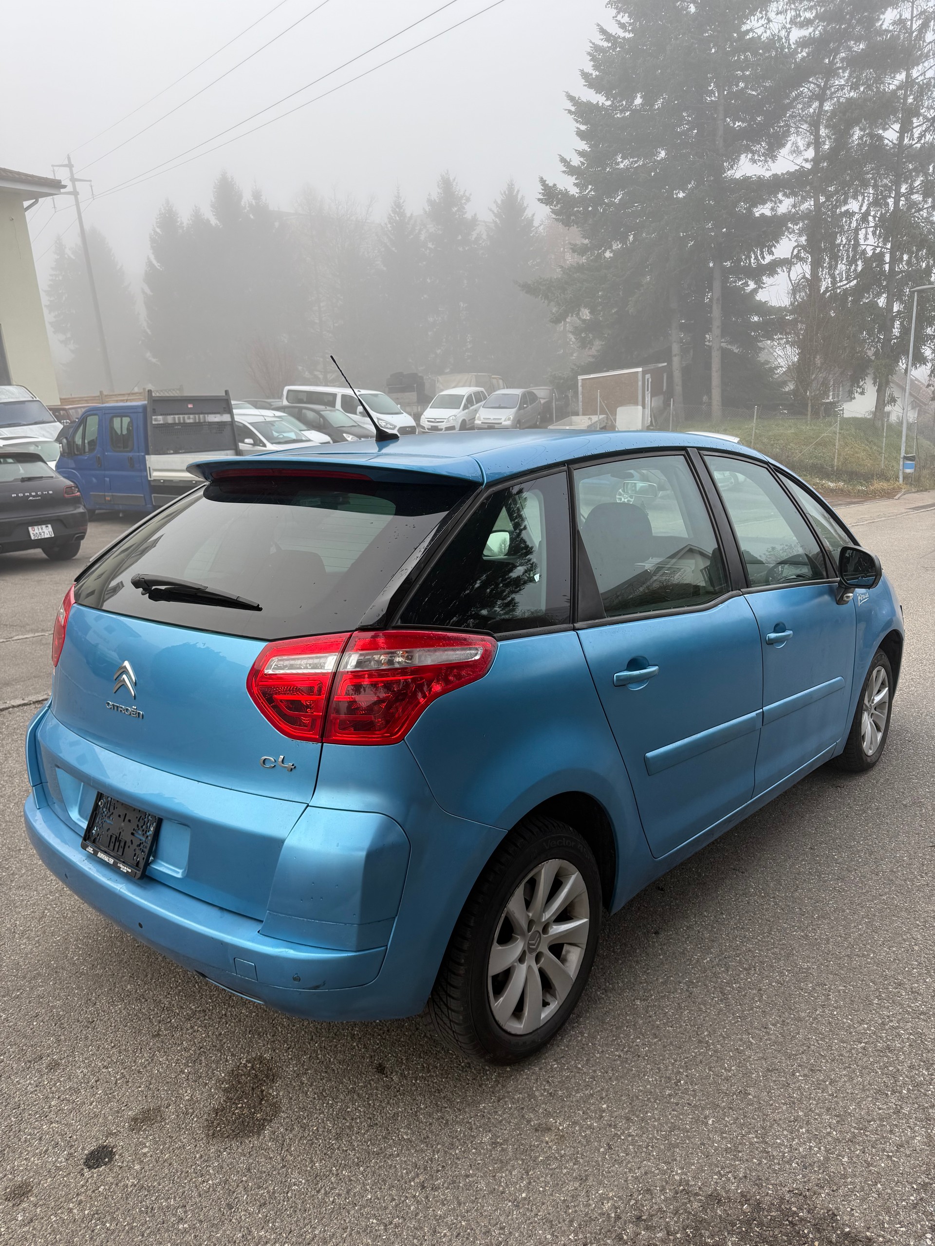 CITROEN C4 Picasso 1.6 HDI 16V Dynamique BMP6-image-3