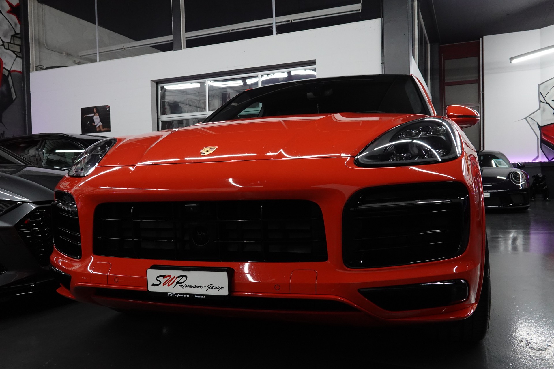 PORSCHE CAYENNE GTS COUPE 5-PLÄTZER PTS LAVA ORANGE CH-FZ 22"ALUS. ON TOP-image-3