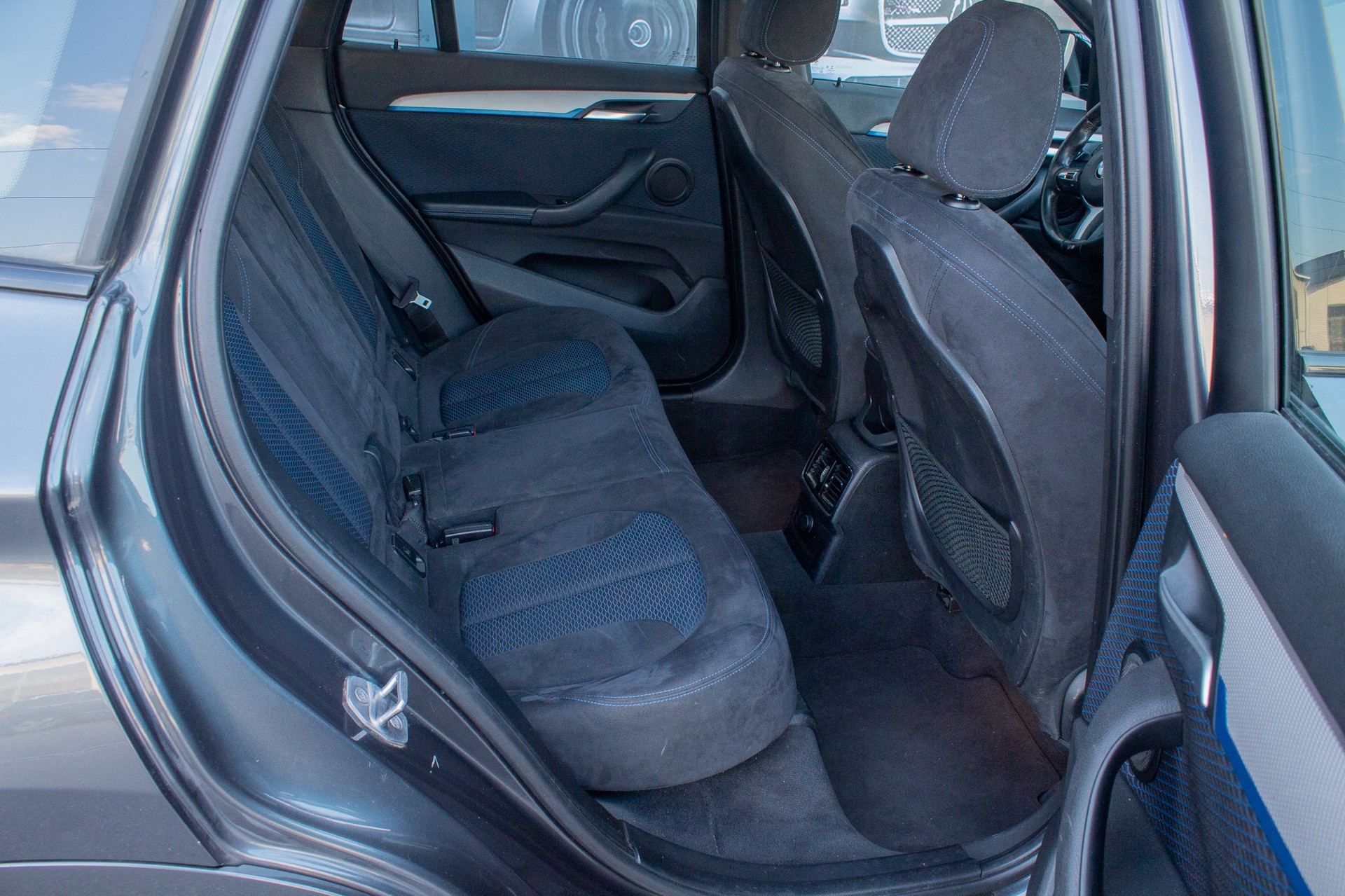 BMW X1 xDrive 25d M Sport Steptronic-image-9