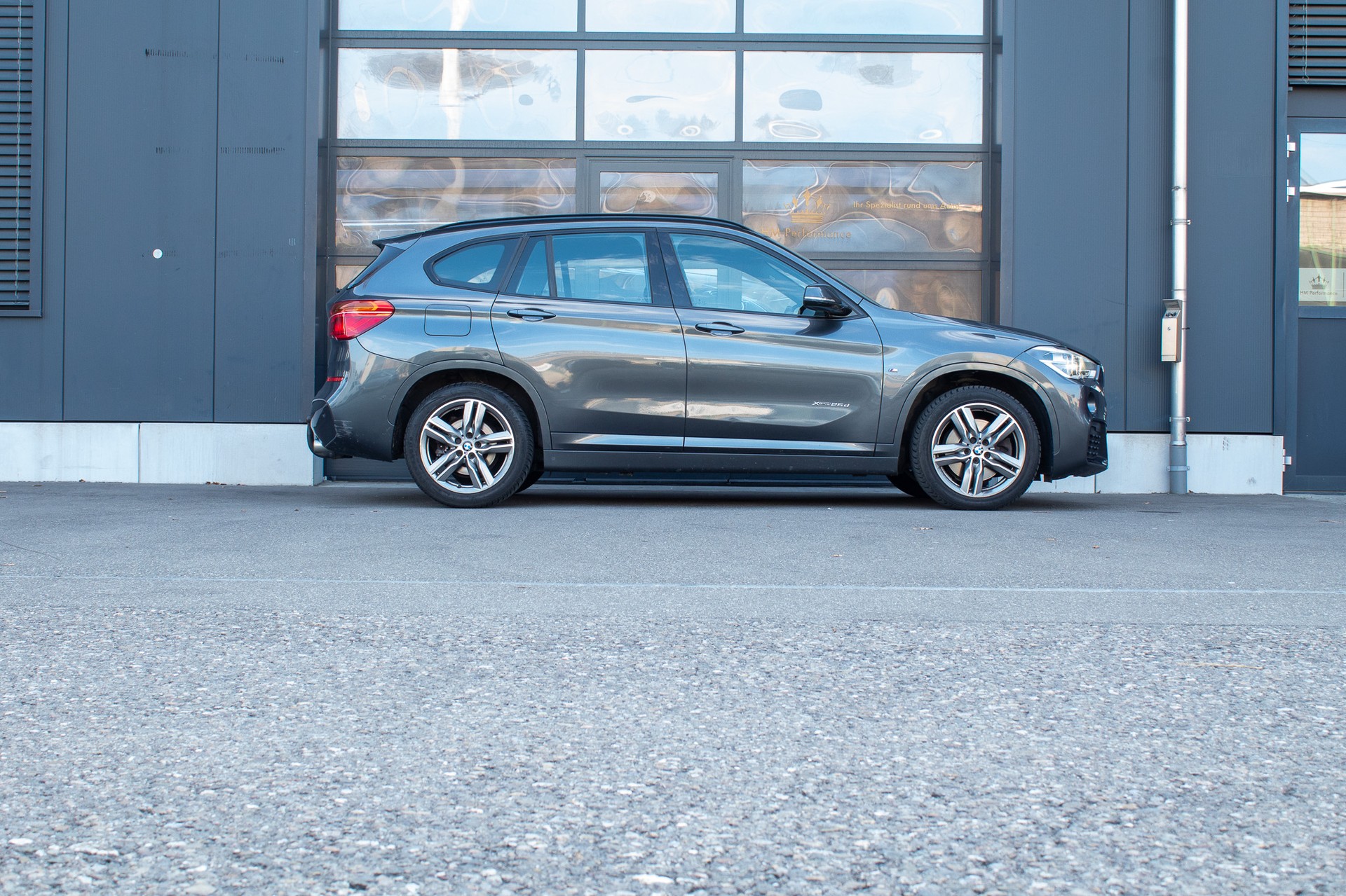 BMW X1 xDrive 25d M Sport Steptronic-image-4