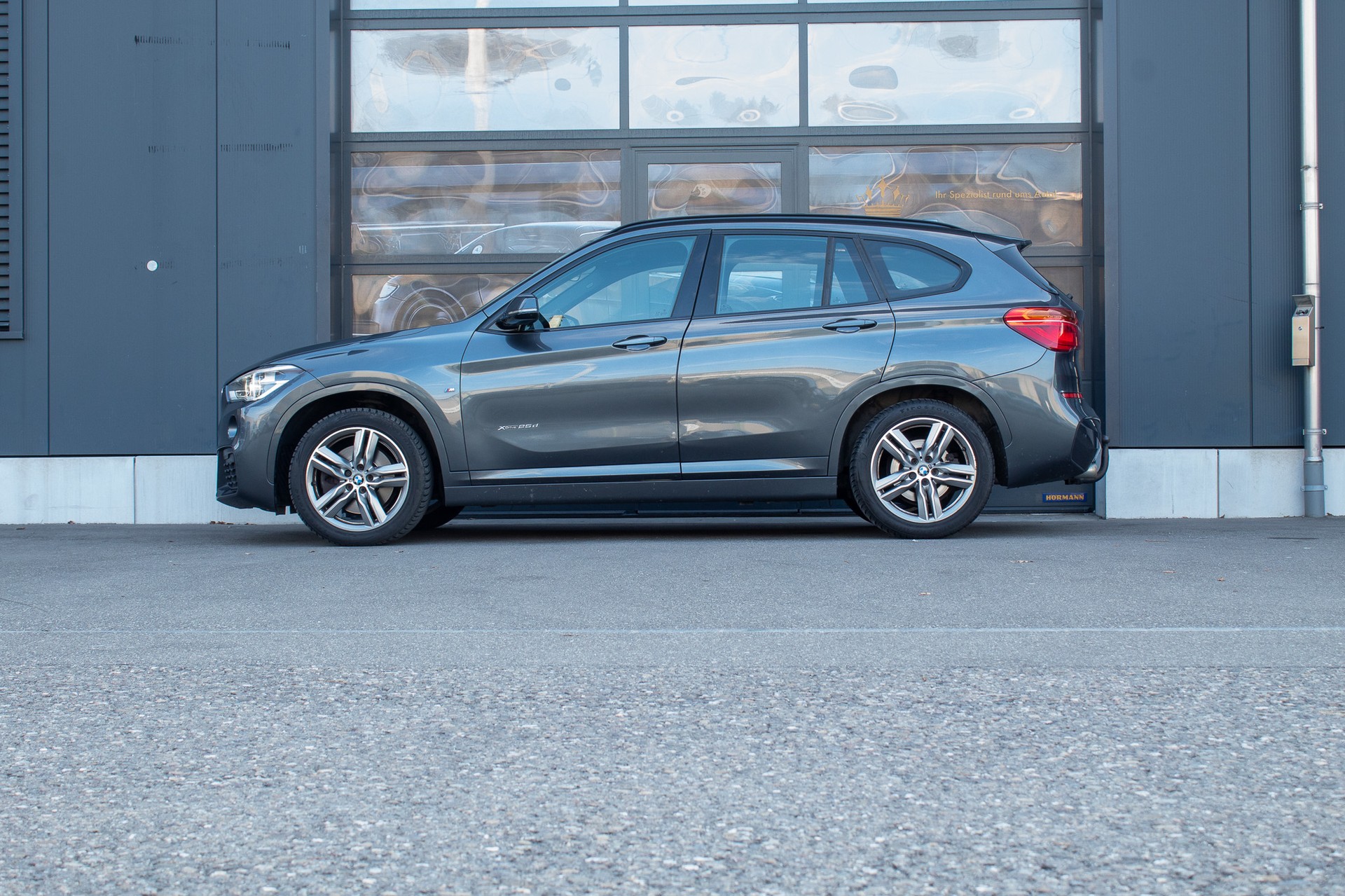 BMW X1 xDrive 25d M Sport Steptronic-image-5