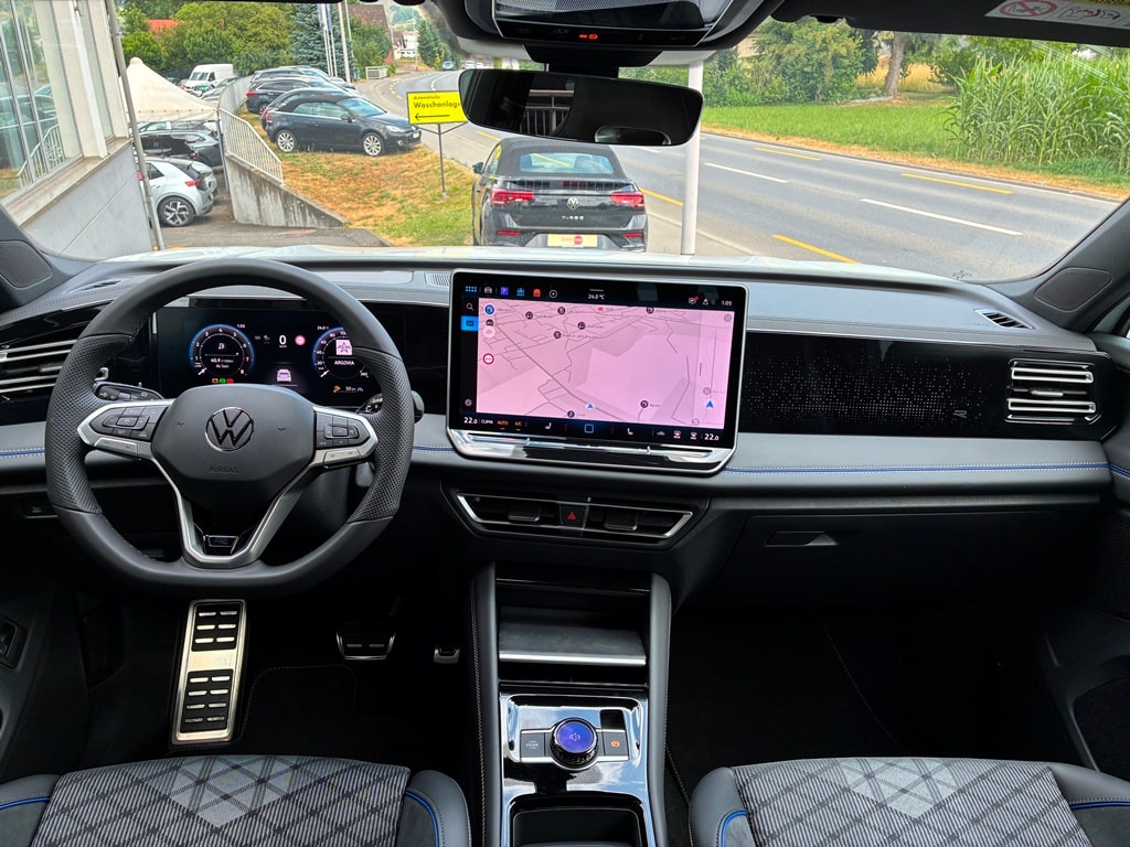 VW Tiguan 2.0 TSI DSG R-Line 4Motion-image-8