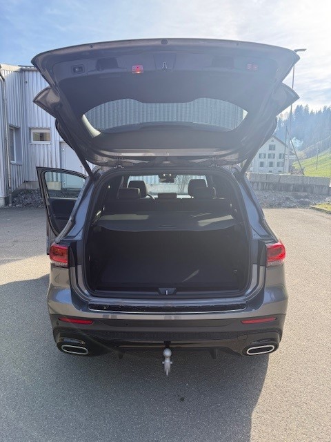 MERCEDES-BENZ GLB 250 4Matic AMG Line 8G-Tronic-image-12