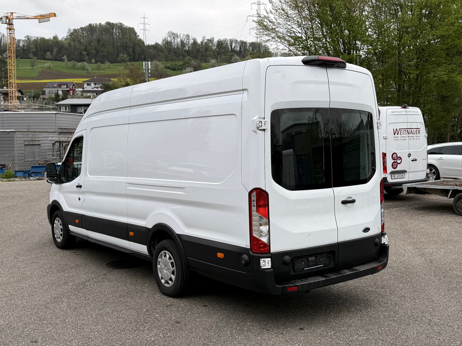 FORD Transit Van 350 L4 Trend 2.0 TDCi 130 RWD-image-3