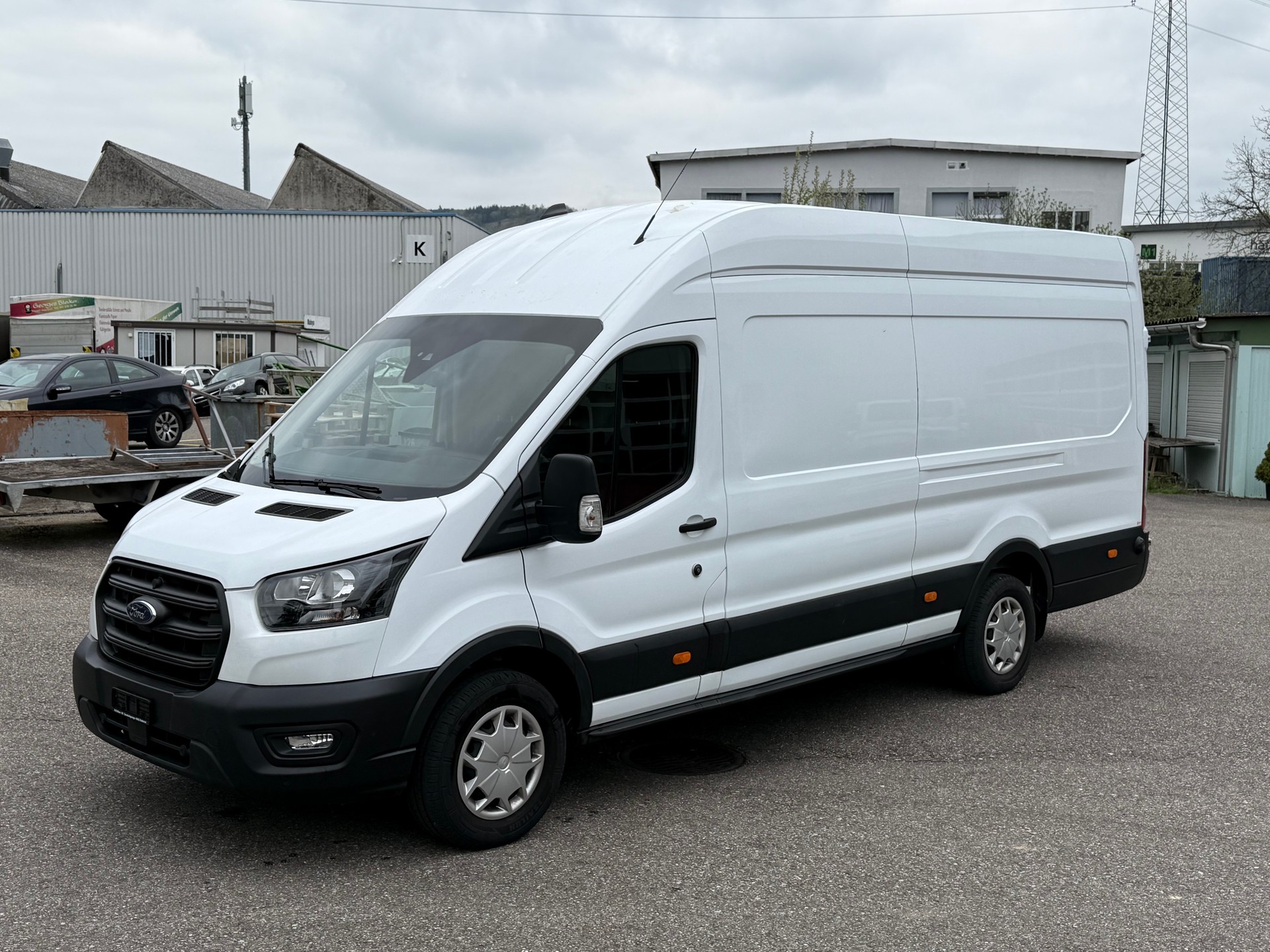 FORD Transit Van 350 L4 Trend 2.0 TDCi 130 RWD-image-0