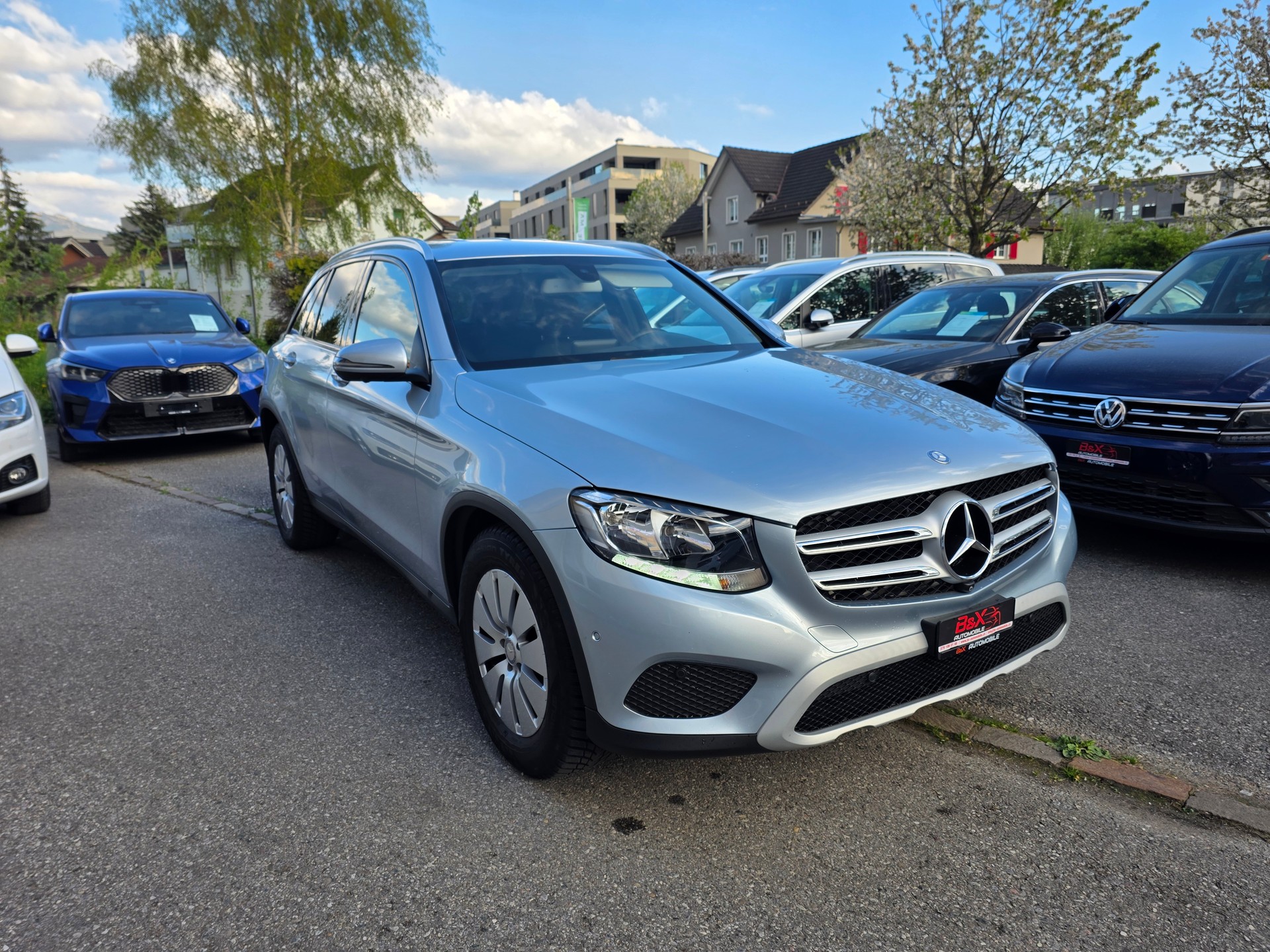 MERCEDES-BENZ GLC 220 d 4Matic 9G-Tronic-image-2