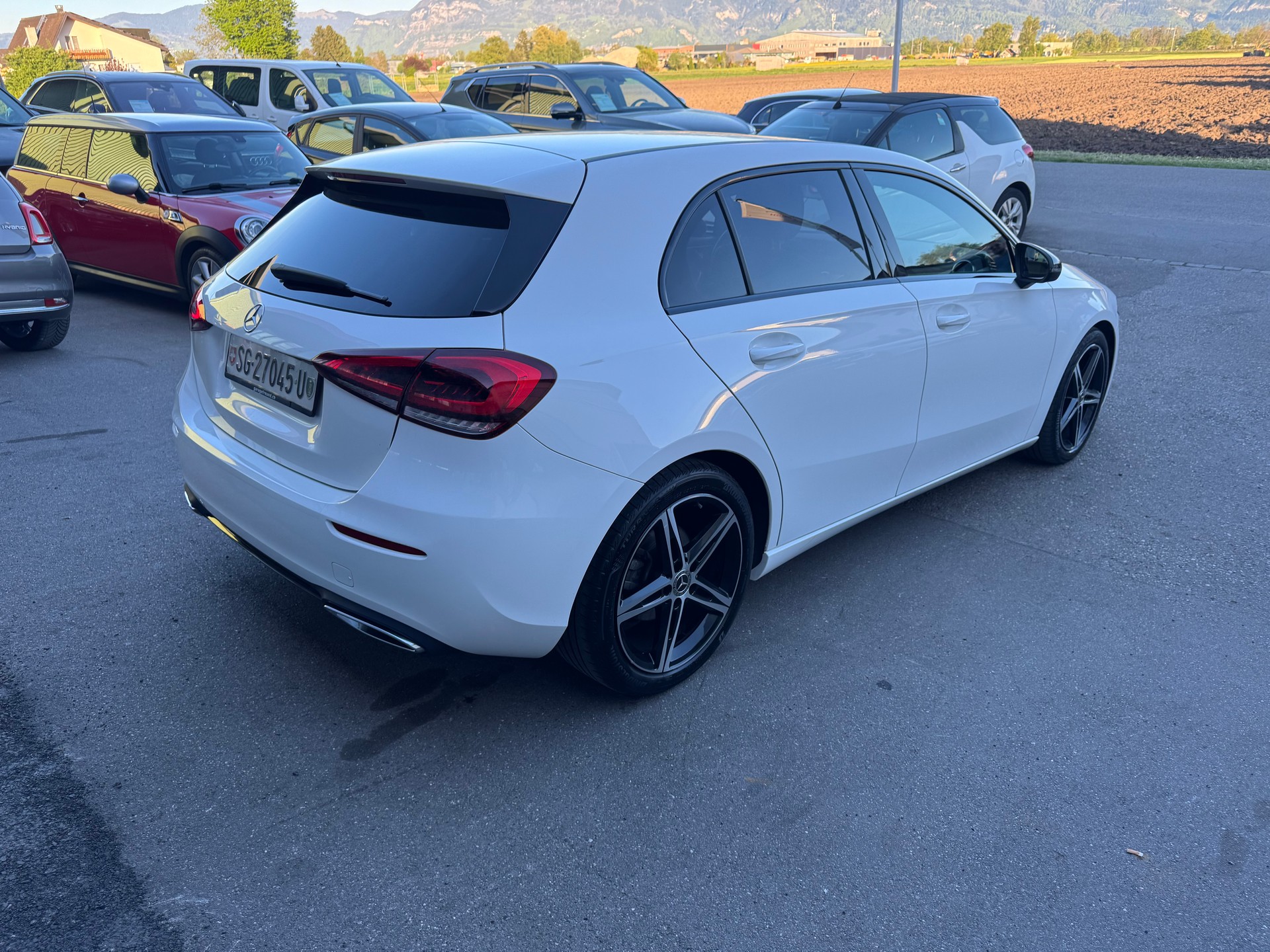MERCEDES-BENZ A 180 Night Star 7G-DCT-image-9