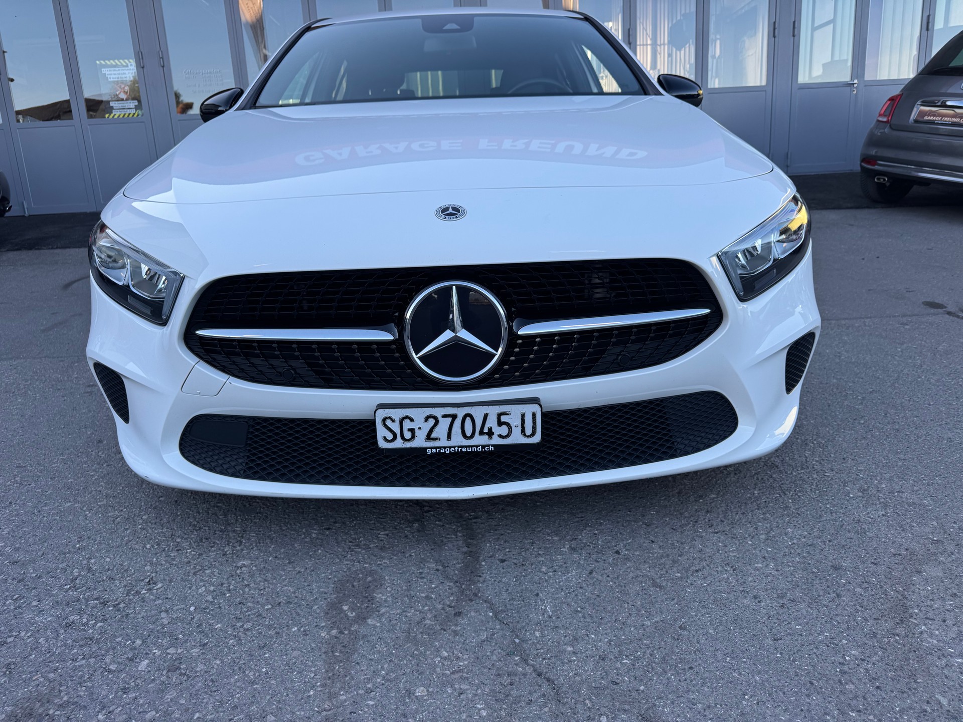 MERCEDES-BENZ A 180 Night Star 7G-DCT-image-2