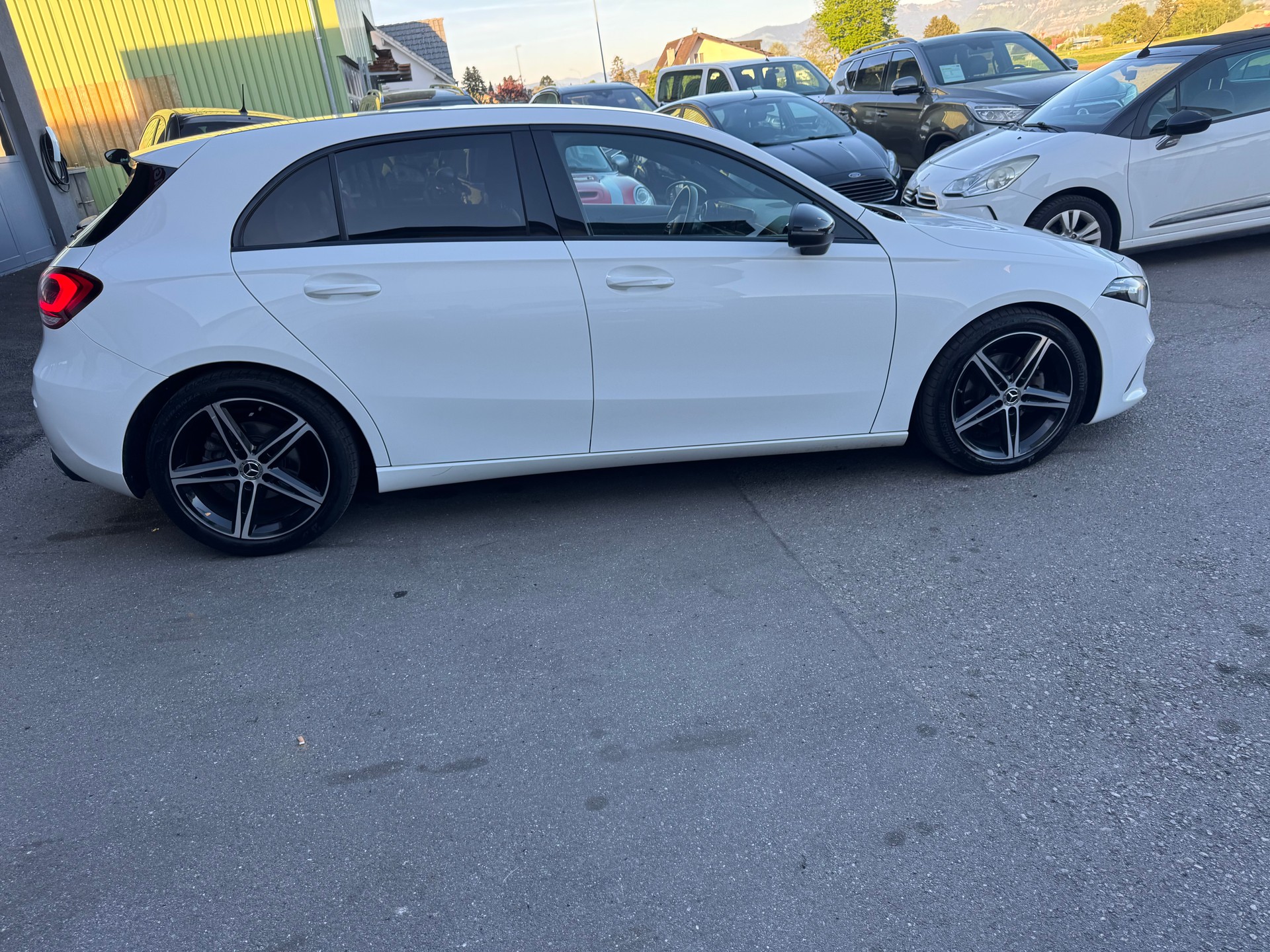 MERCEDES-BENZ A 180 Night Star 7G-DCT-image-10