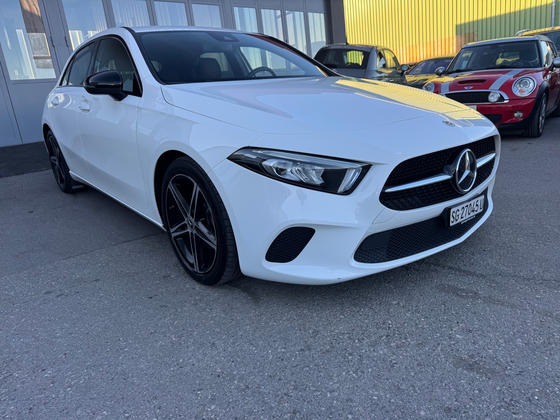 MERCEDES-BENZ A 180 Night Star 7G-DCT-image-1