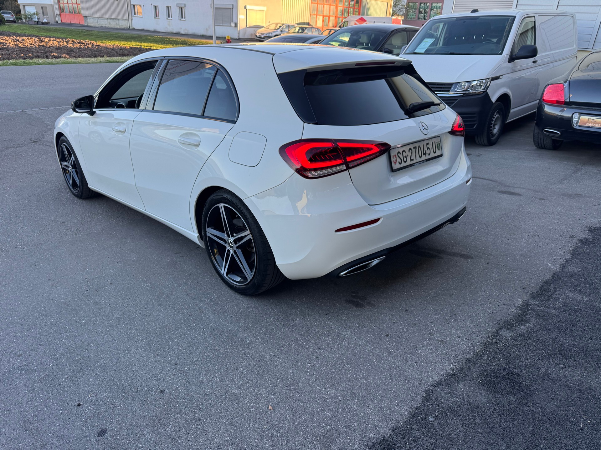 MERCEDES-BENZ A 180 Night Star 7G-DCT-image-7