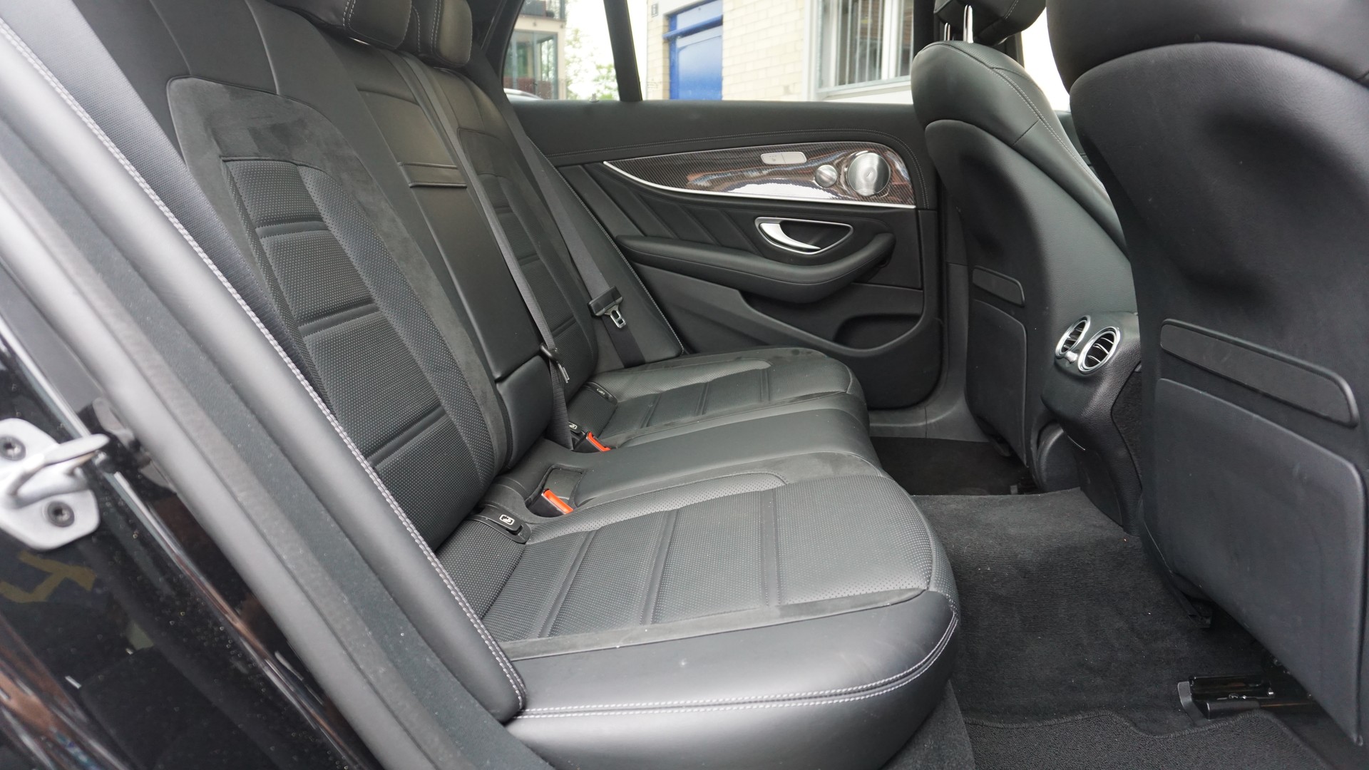 MERCEDES-BENZ E 53 AMG 4Matic 9G-Tronic-image-17