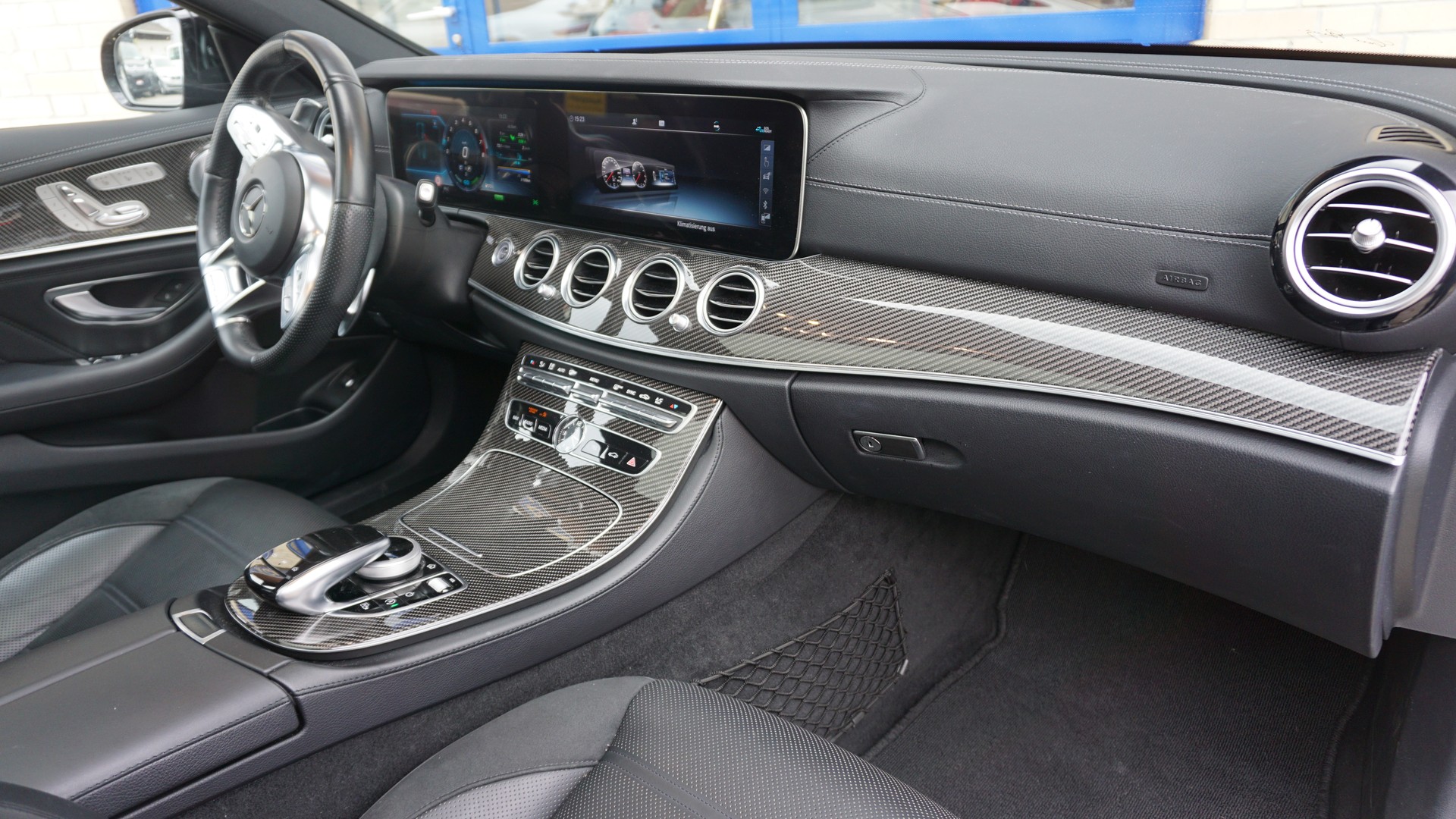 MERCEDES-BENZ E 53 AMG 4Matic 9G-Tronic-image-13