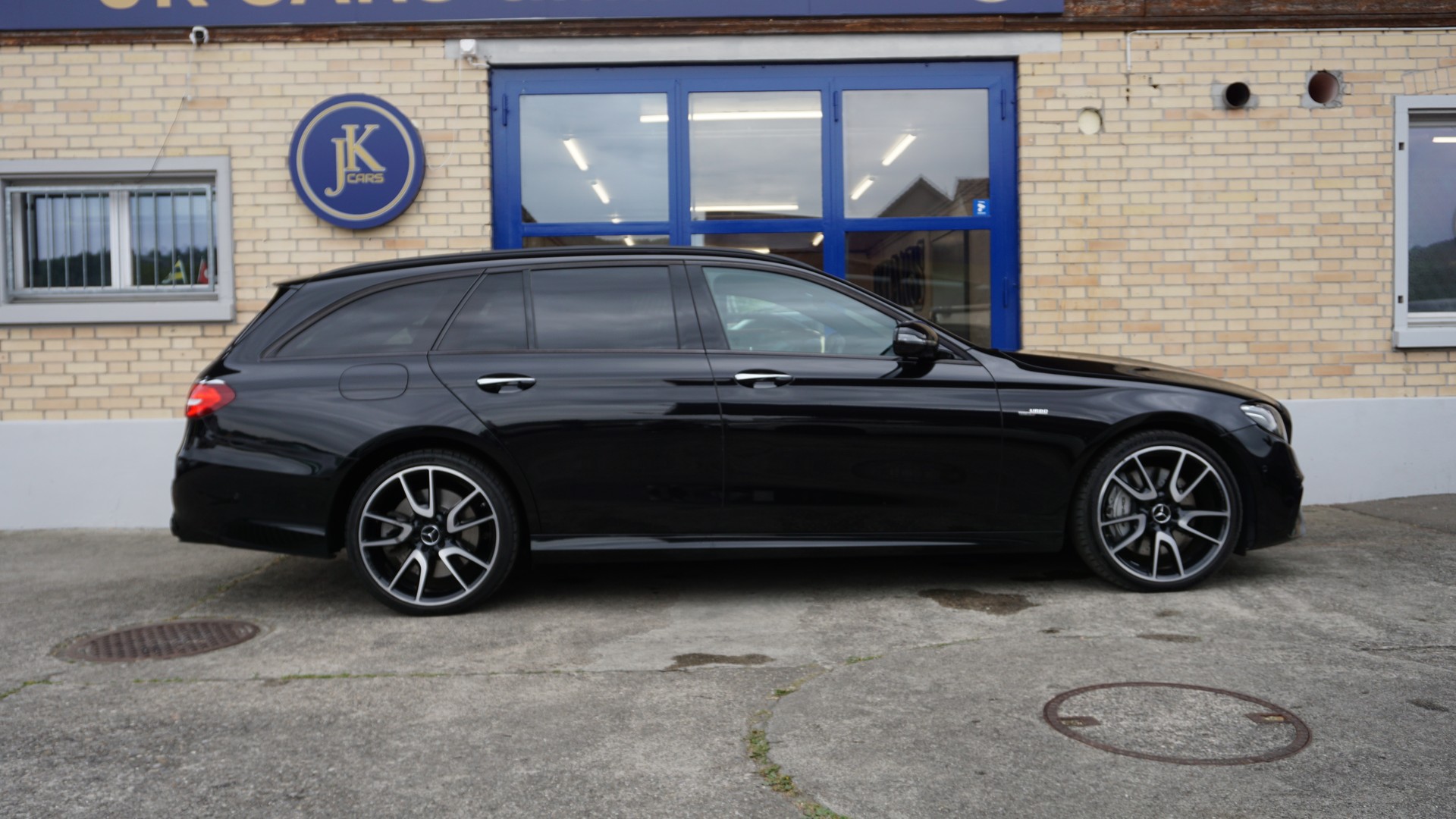 MERCEDES-BENZ E 53 AMG 4Matic 9G-Tronic-image-5