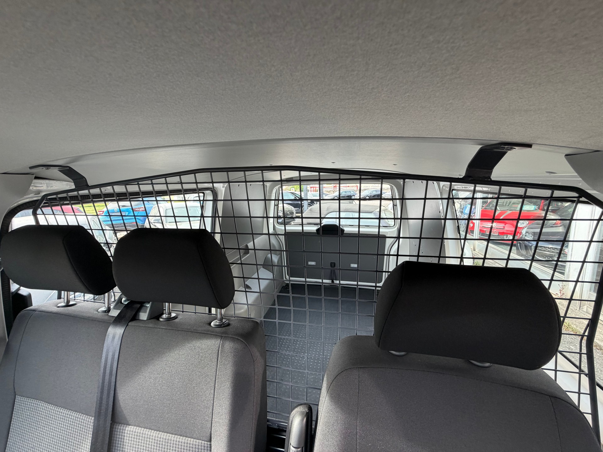 VW T6.1 2.0 TDI Entry-image-11