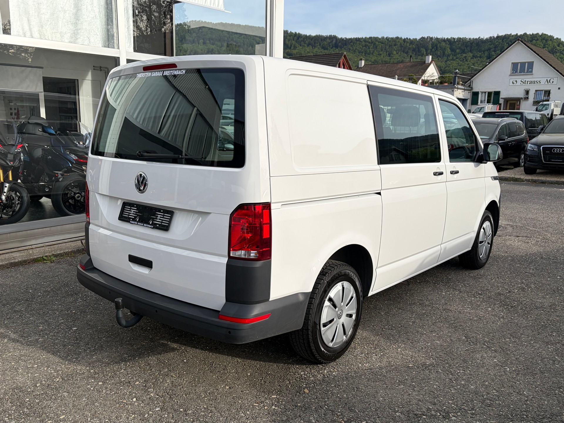 VW T6.1 2.0 TDI Entry-showroom-element-3