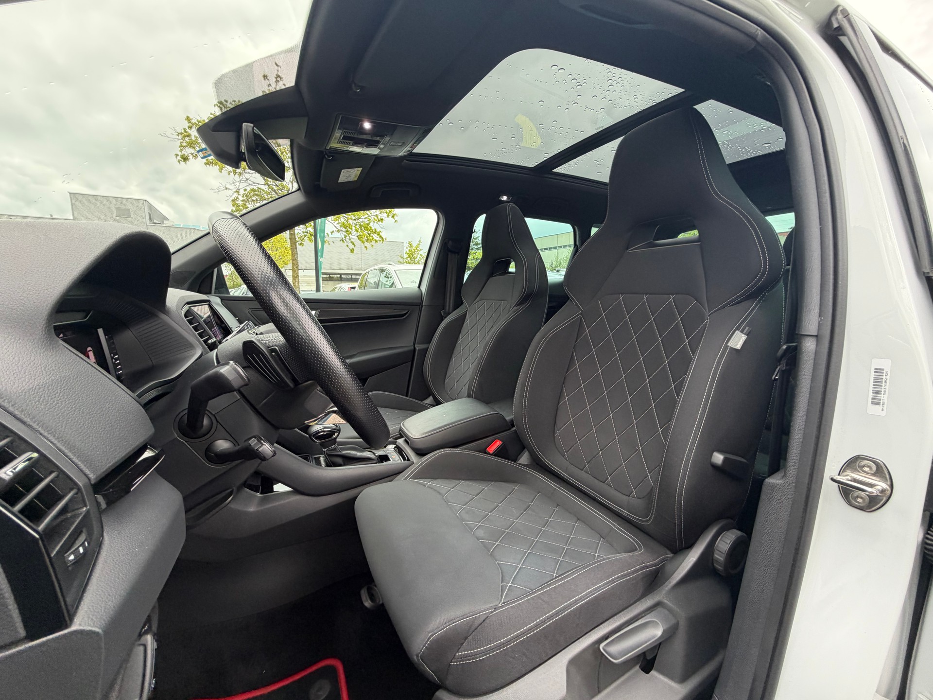 SKODA Karoq 2.0 TSI SportLine 4x4 DSG-image-8