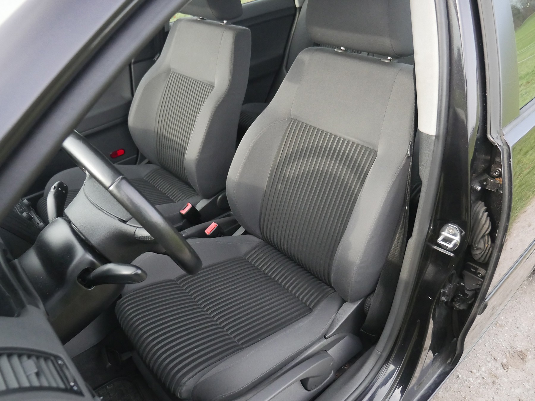 VW Polo 1.9 TDI Sportline-image-11