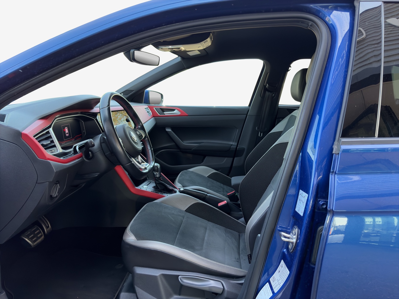VW Polo 2.0 TSI GTI DSG-image-7