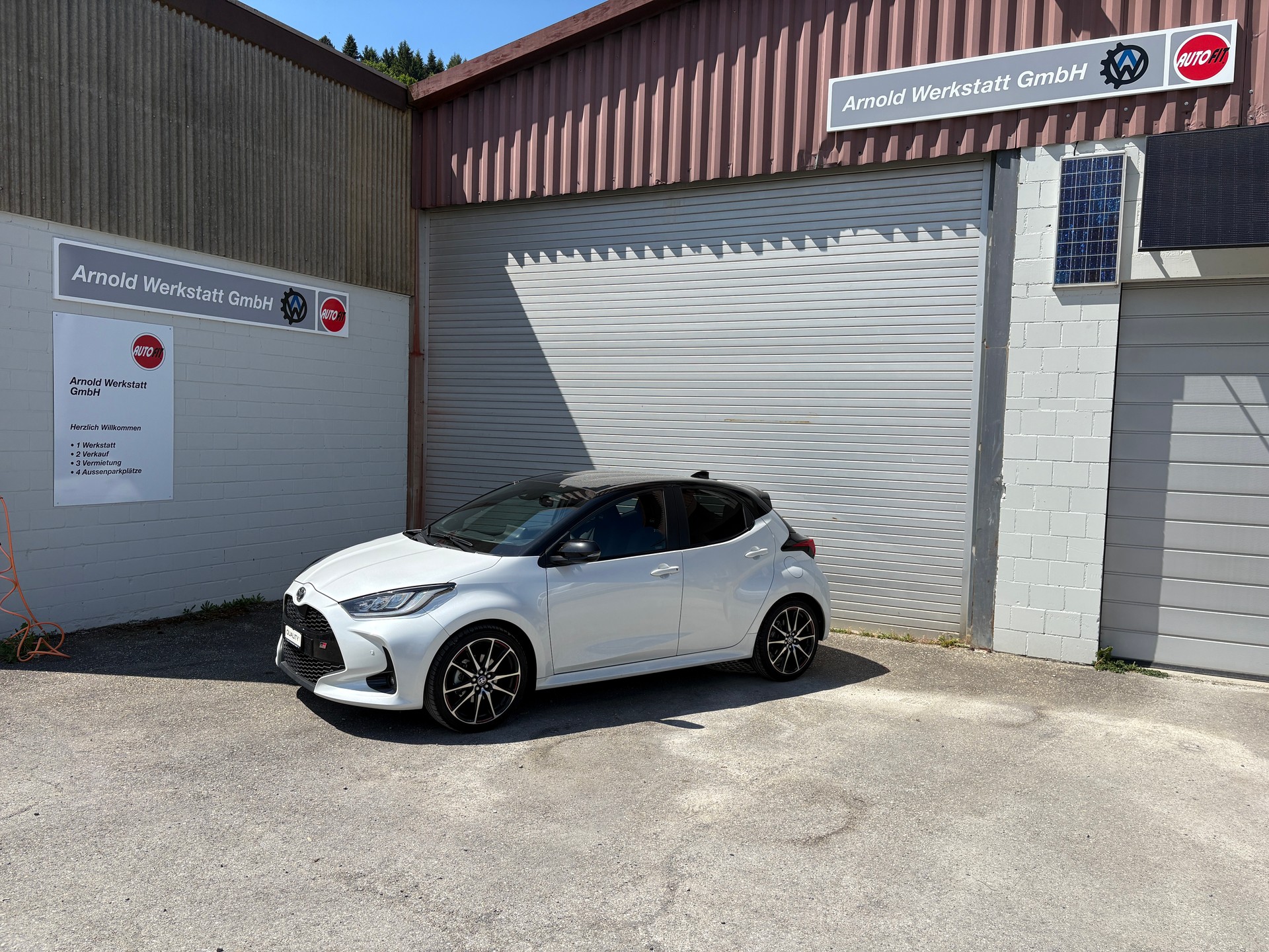 TOYOTA Yaris 1.5 GR Sport e-CVT