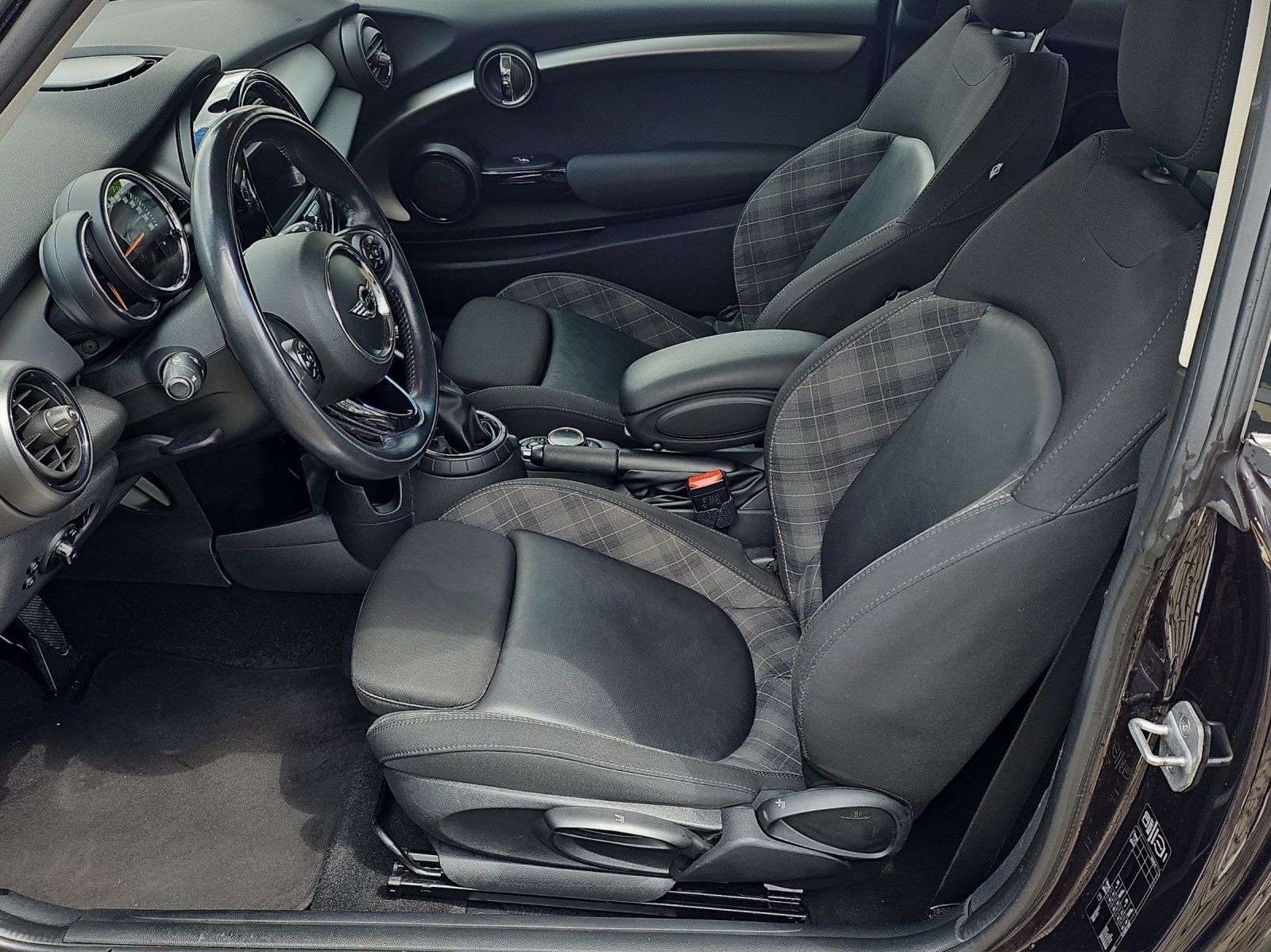 MINI Cooper Steptronic-image-9