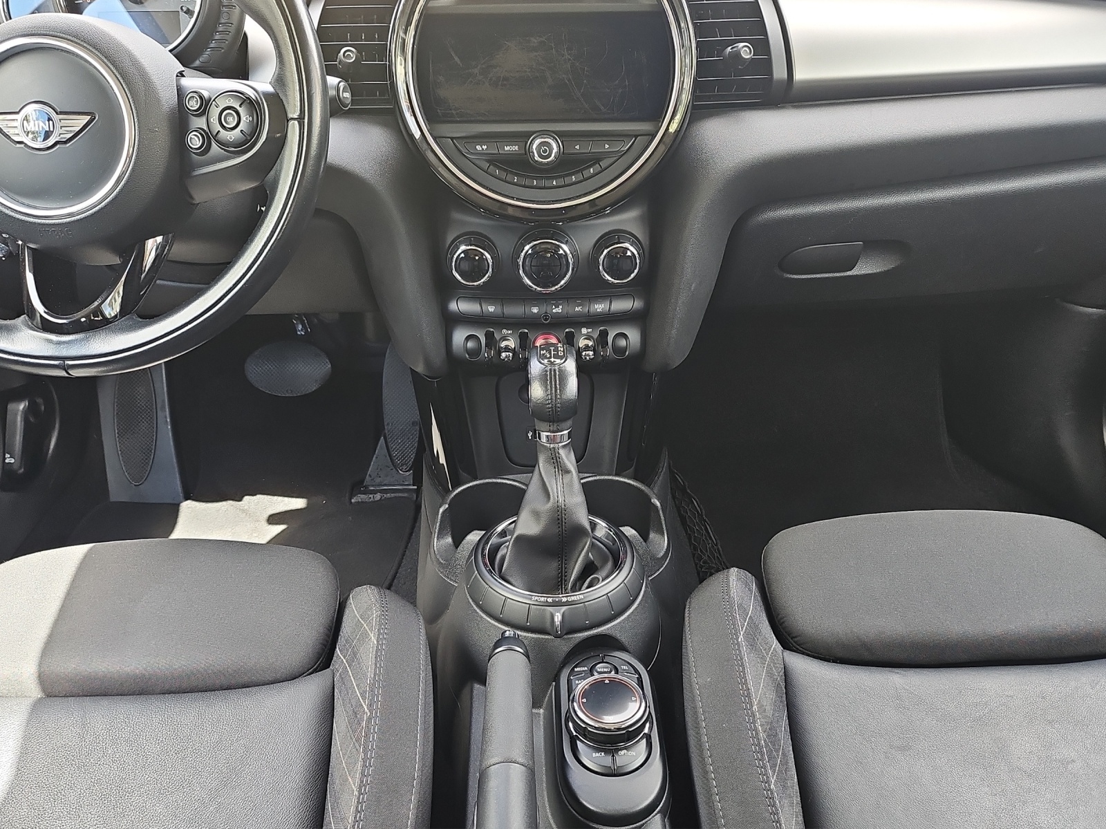 MINI Cooper Steptronic-image-13
