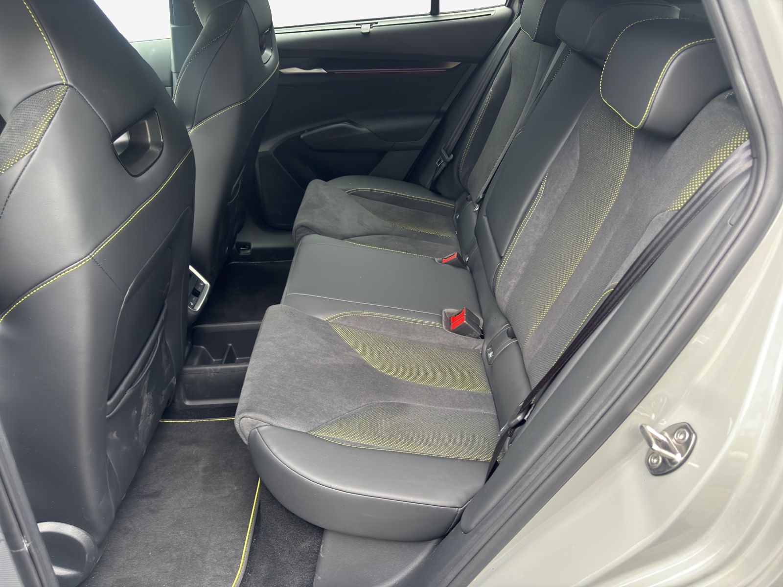 SKODA Elroq RS 4x4-image-11
