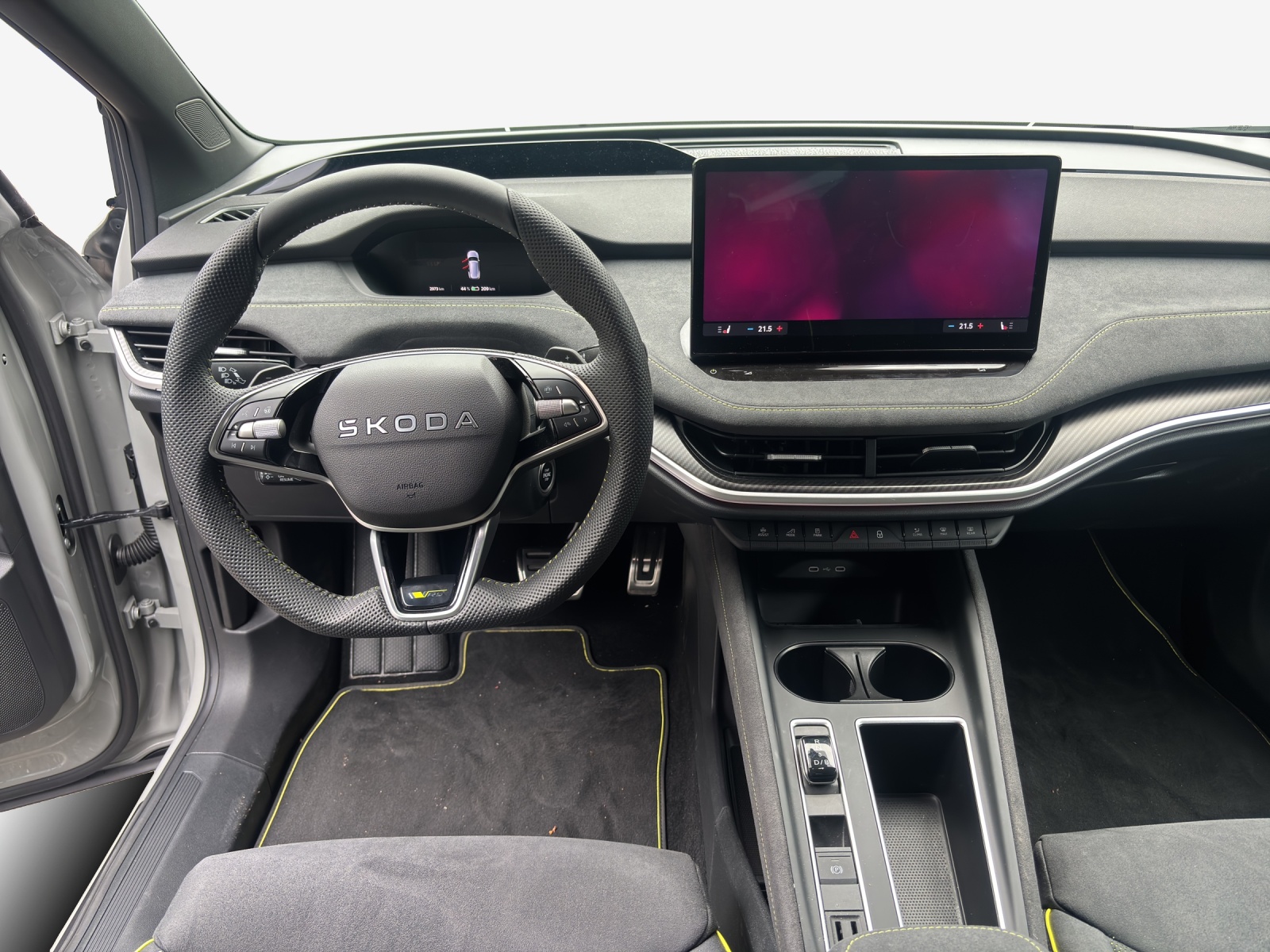 SKODA Elroq RS 4x4-image-10