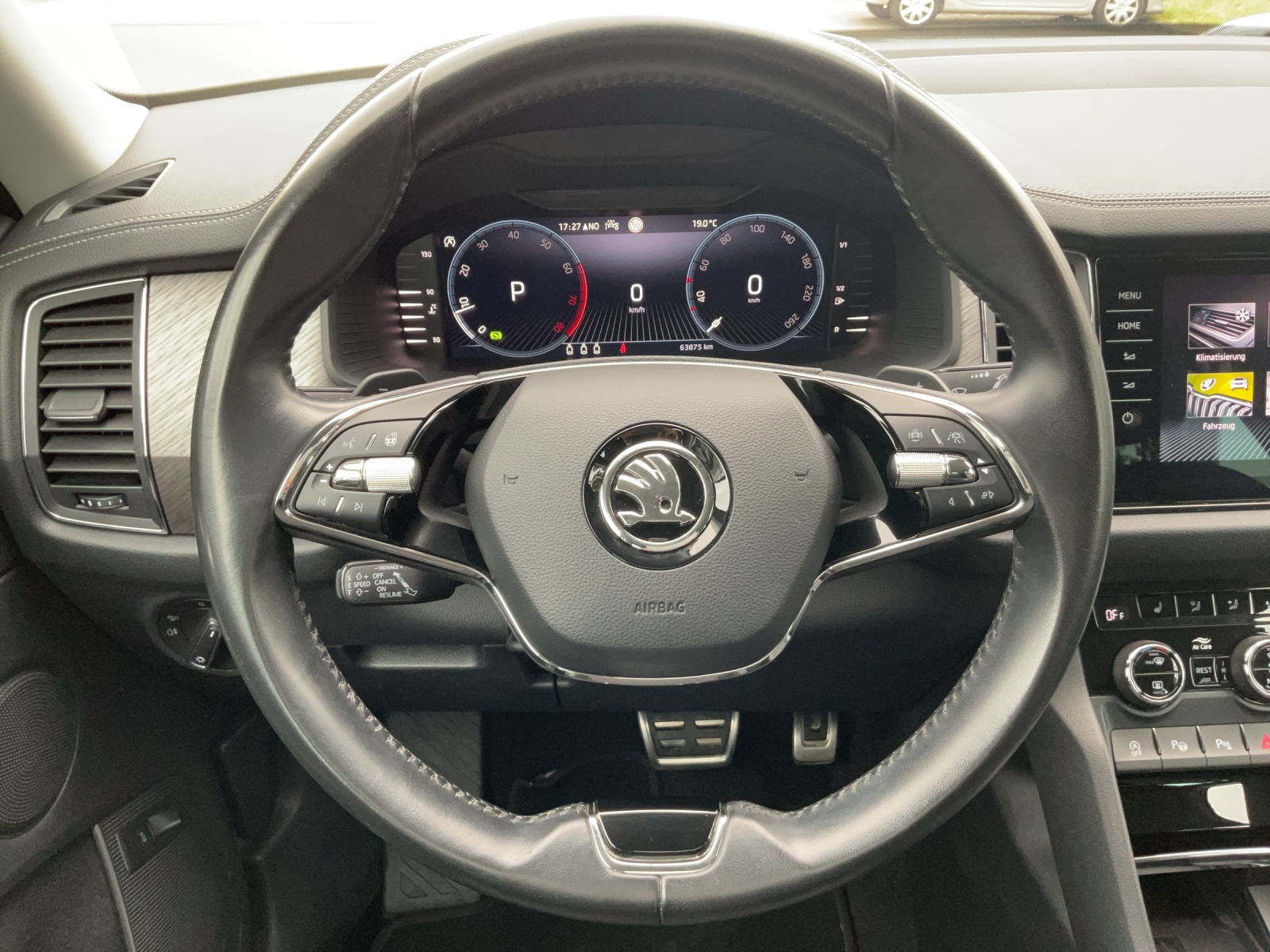SKODA Kodiaq 2.0 TSI 4x4 Style-image-6