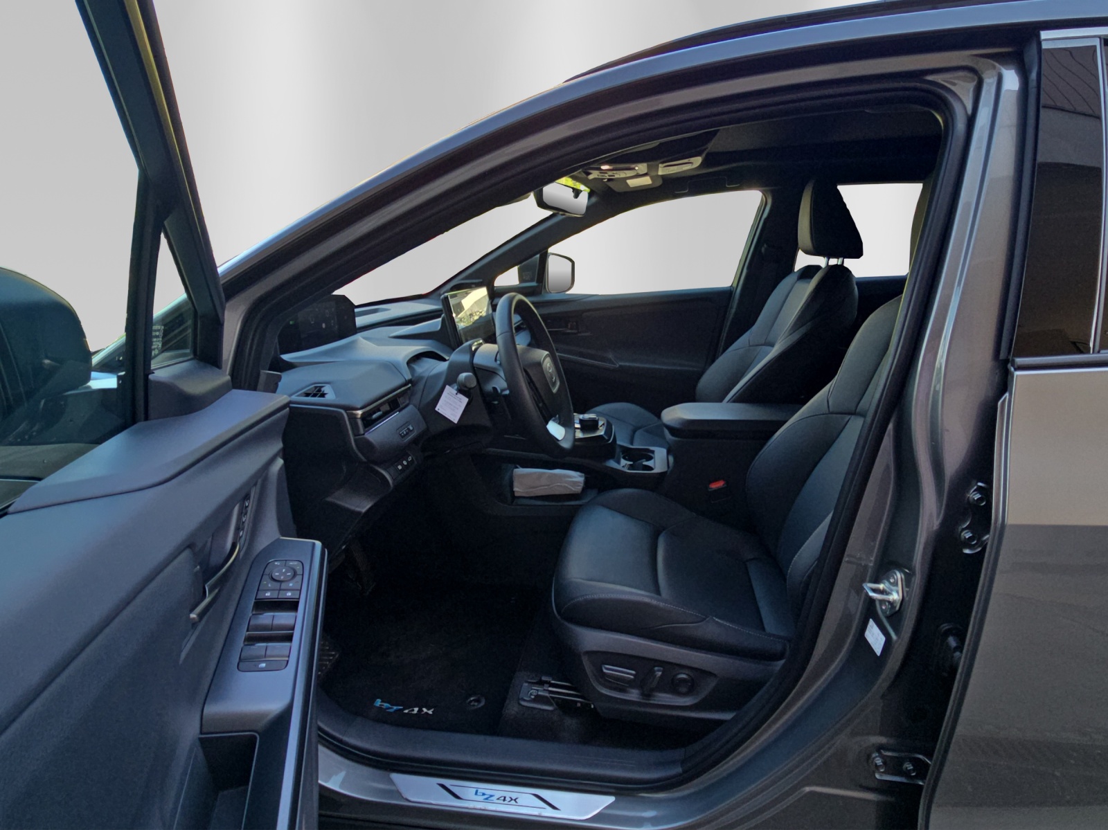 TOYOTA bZ4X Premium AWD-image-8