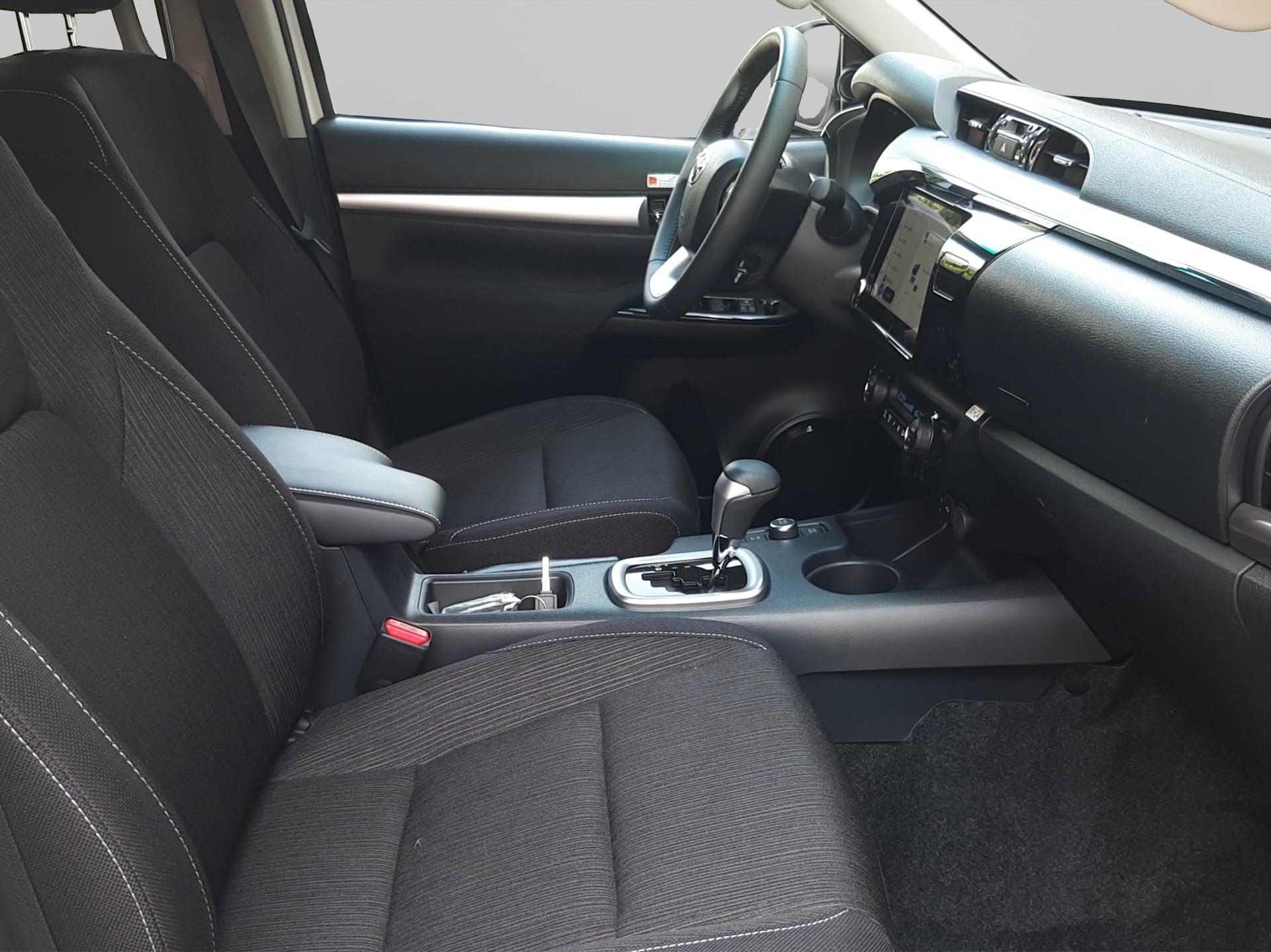 TOYOTA Hilux Double Cab.-Pick-up 2.8 D-4D 204 Style MHEV-image-13