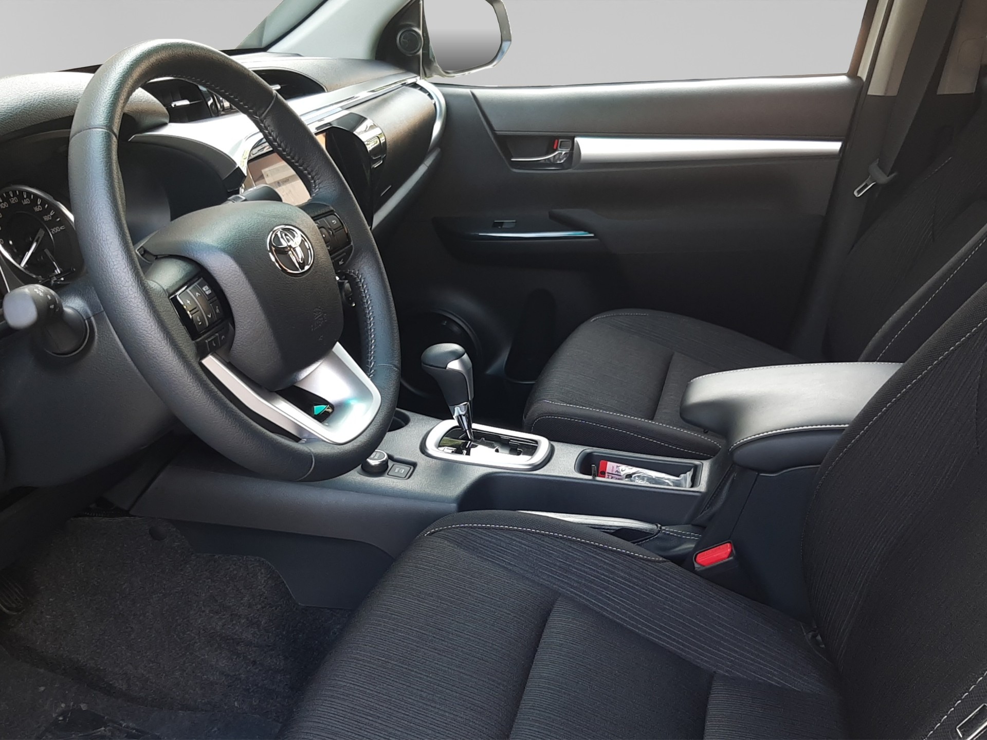 TOYOTA Hilux Double Cab.-Pick-up 2.8 D-4D 204 Style MHEV-image-6