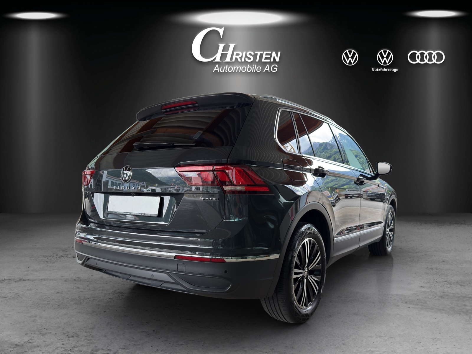 VW Tiguan 2.0TSI Life 4Motion DSG-image-5