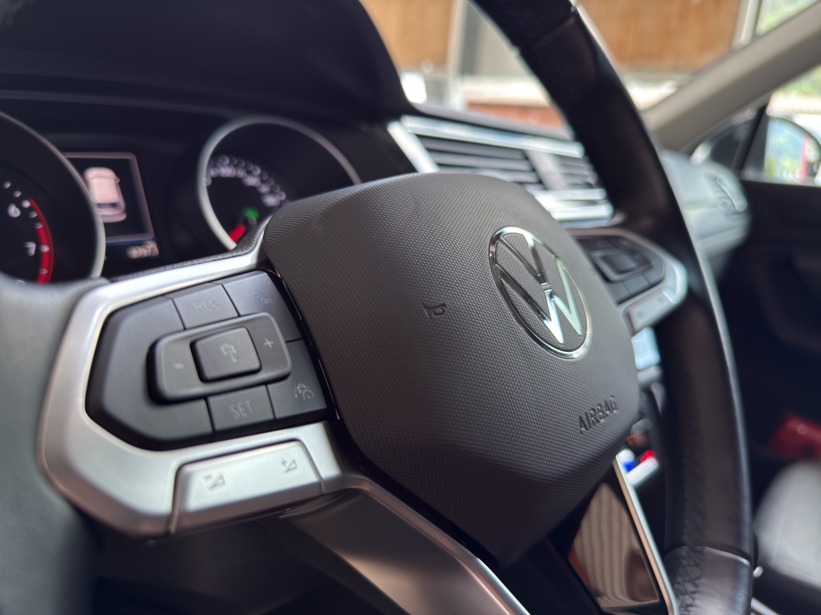 VW Tiguan 2.0TSI Life 4Motion DSG-image-13
